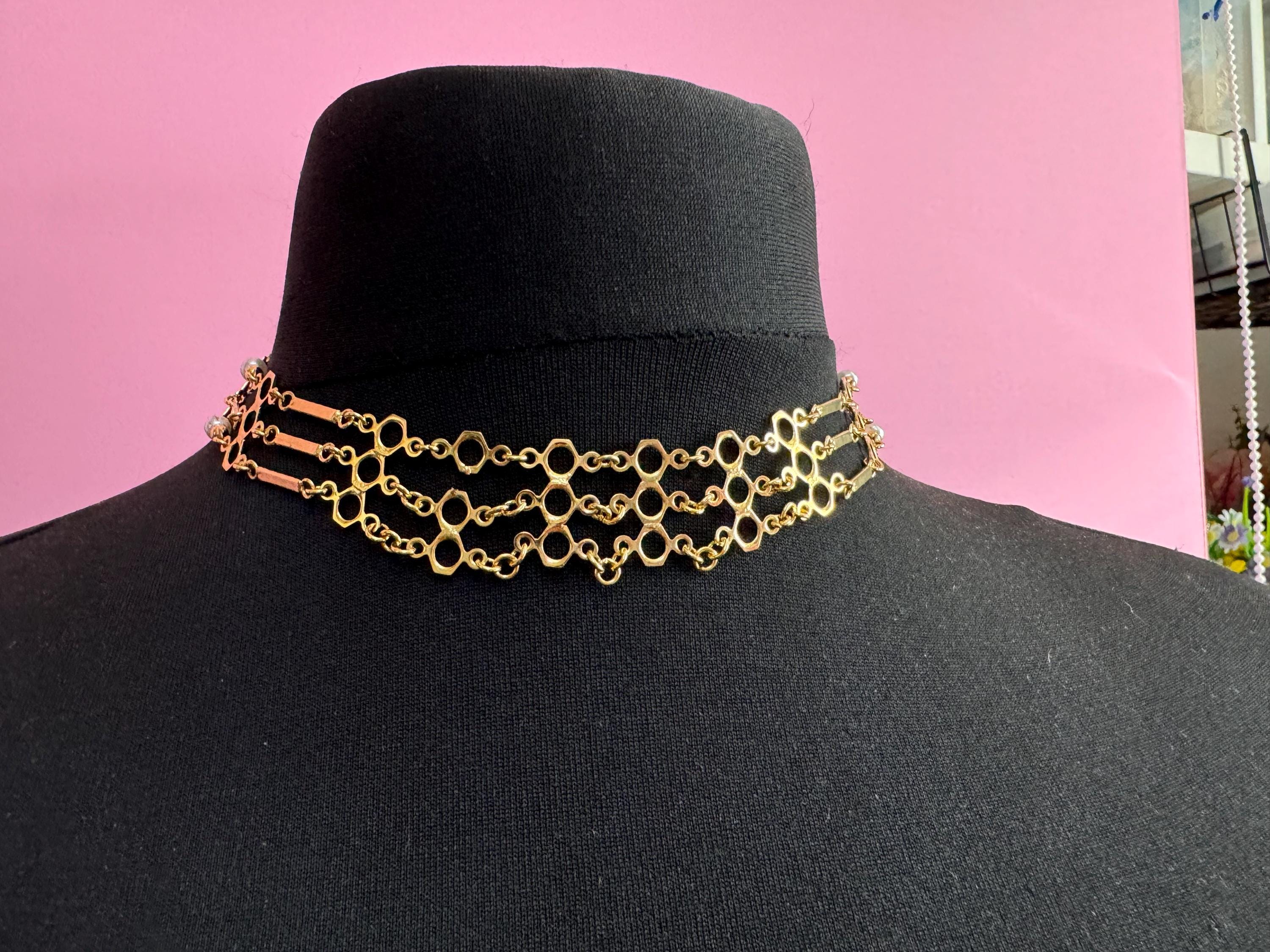 Vintage Wide dainty chain link openwork choker necklace with pearl detailing