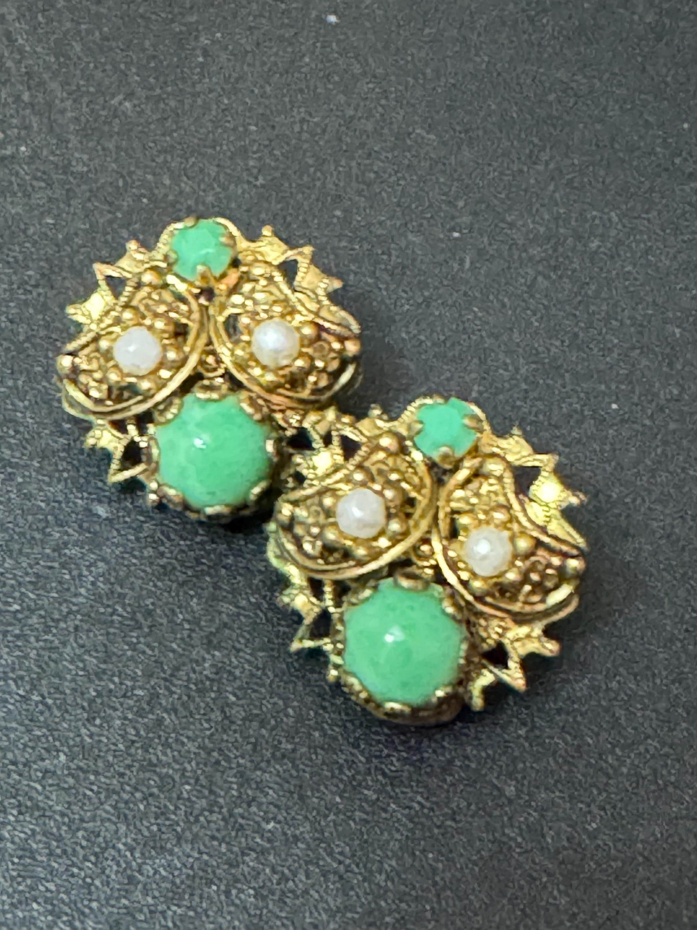 Czech Brass Filigree Green Glass faux seed pearl set clip on stud earrings Max Neiger Style Vintage