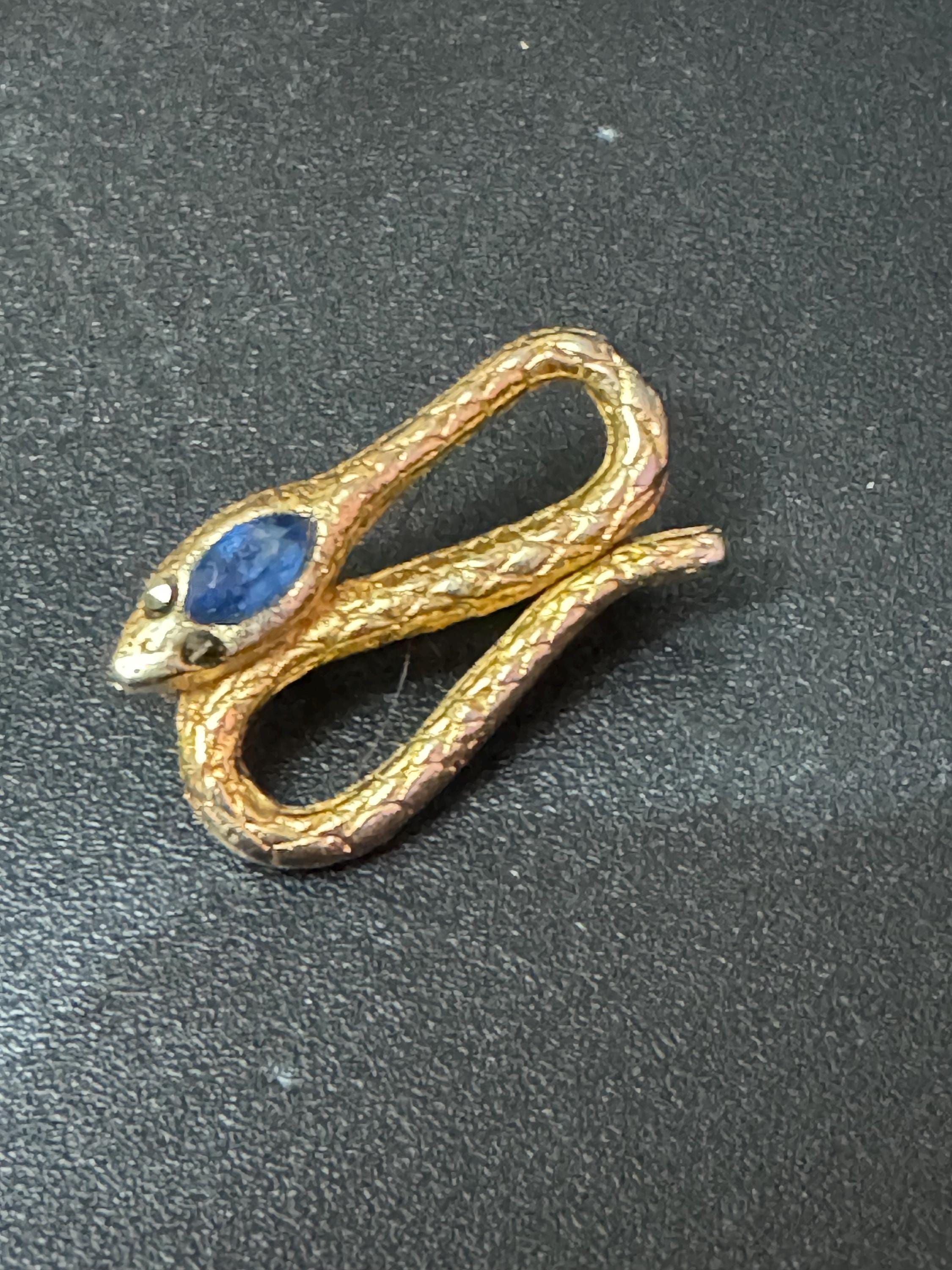 Vintage small gold plated sapphire diamanté coiled snake brooch 3cm