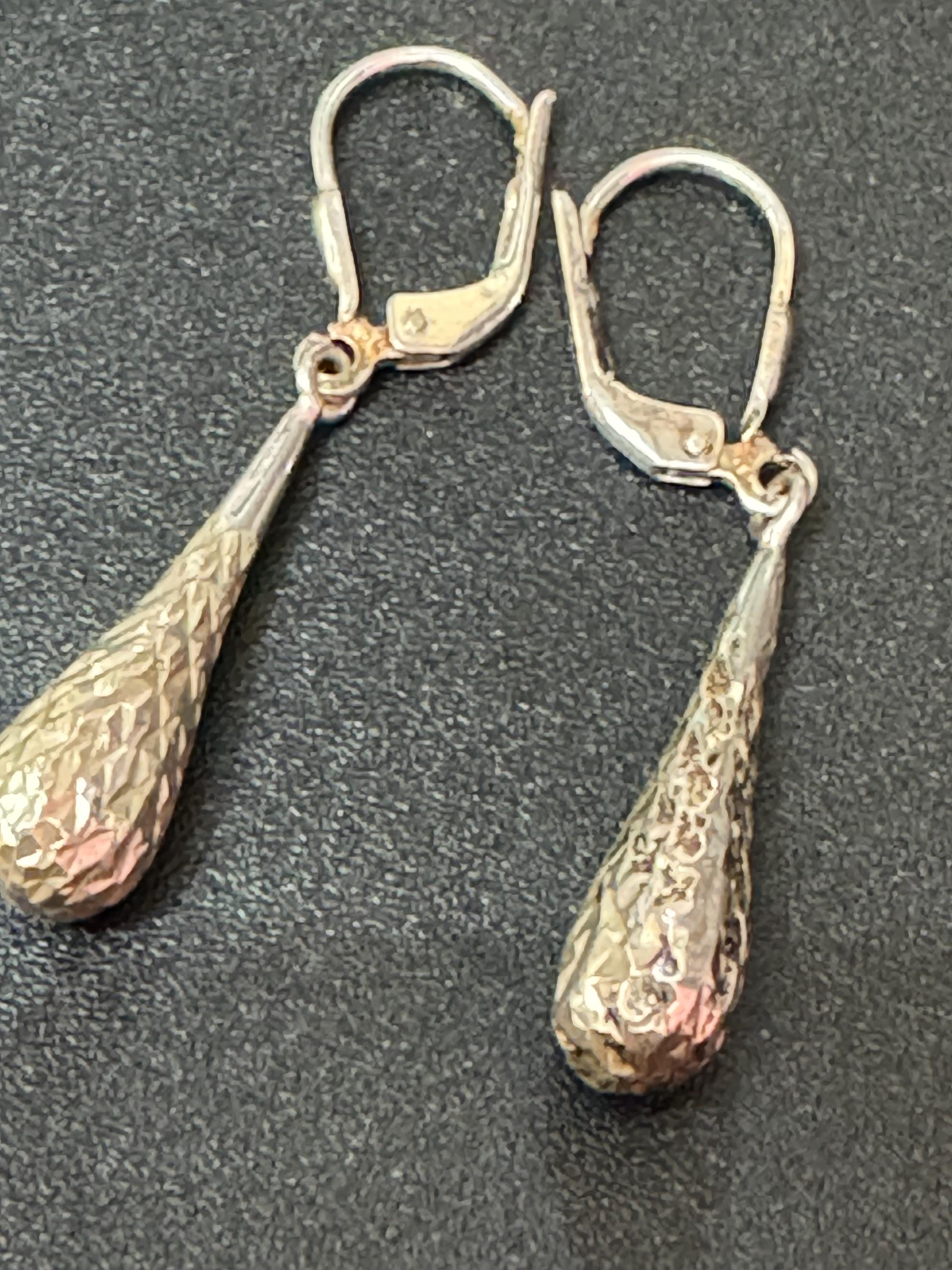 3.5cm sterling silver textured teardrop dropper dangly earrings for pierced ears 1.9 grams lever back stamped 925 fittings