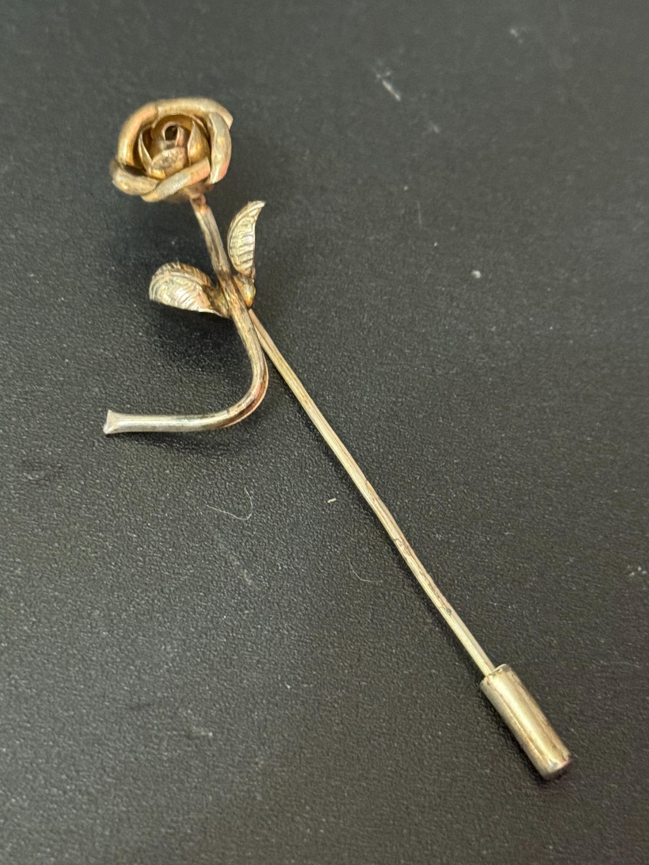 White Metal Silver detailed floral rose Stick Pin vintage no hallmarks