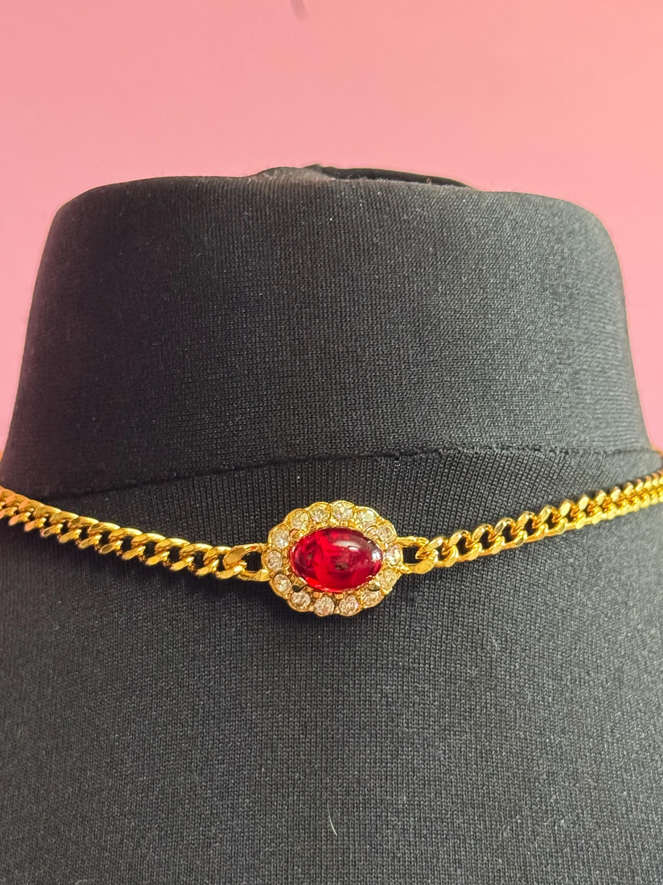 40.5cm Vintage 1980s Swarovski Ruby Red Oval cabochon and clear diamanté choker necklace gold tone high end old shop stock