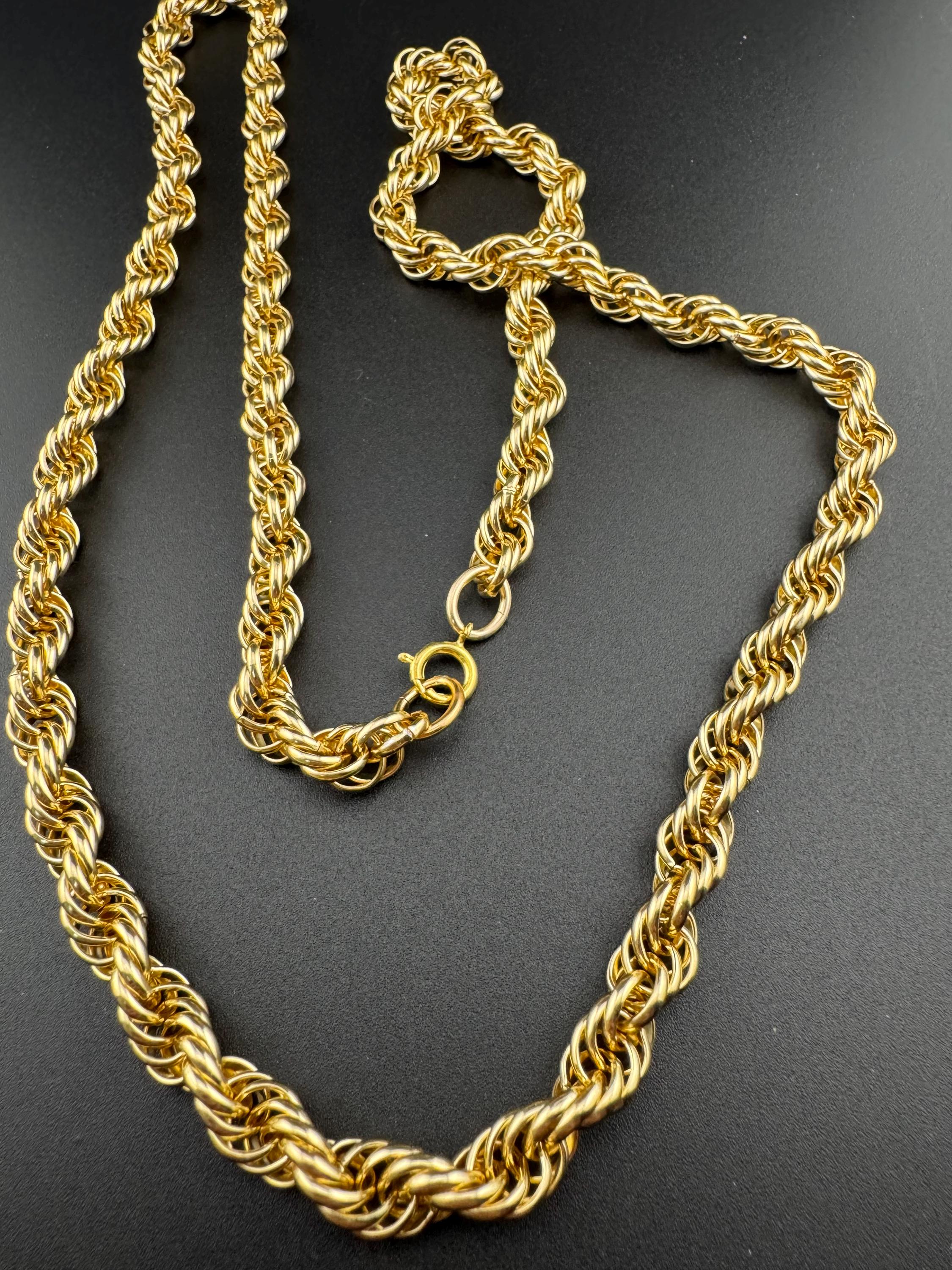 Vintage 95cm lightweight long rope chain link gold tone necklace 1970s 1980s 8mm