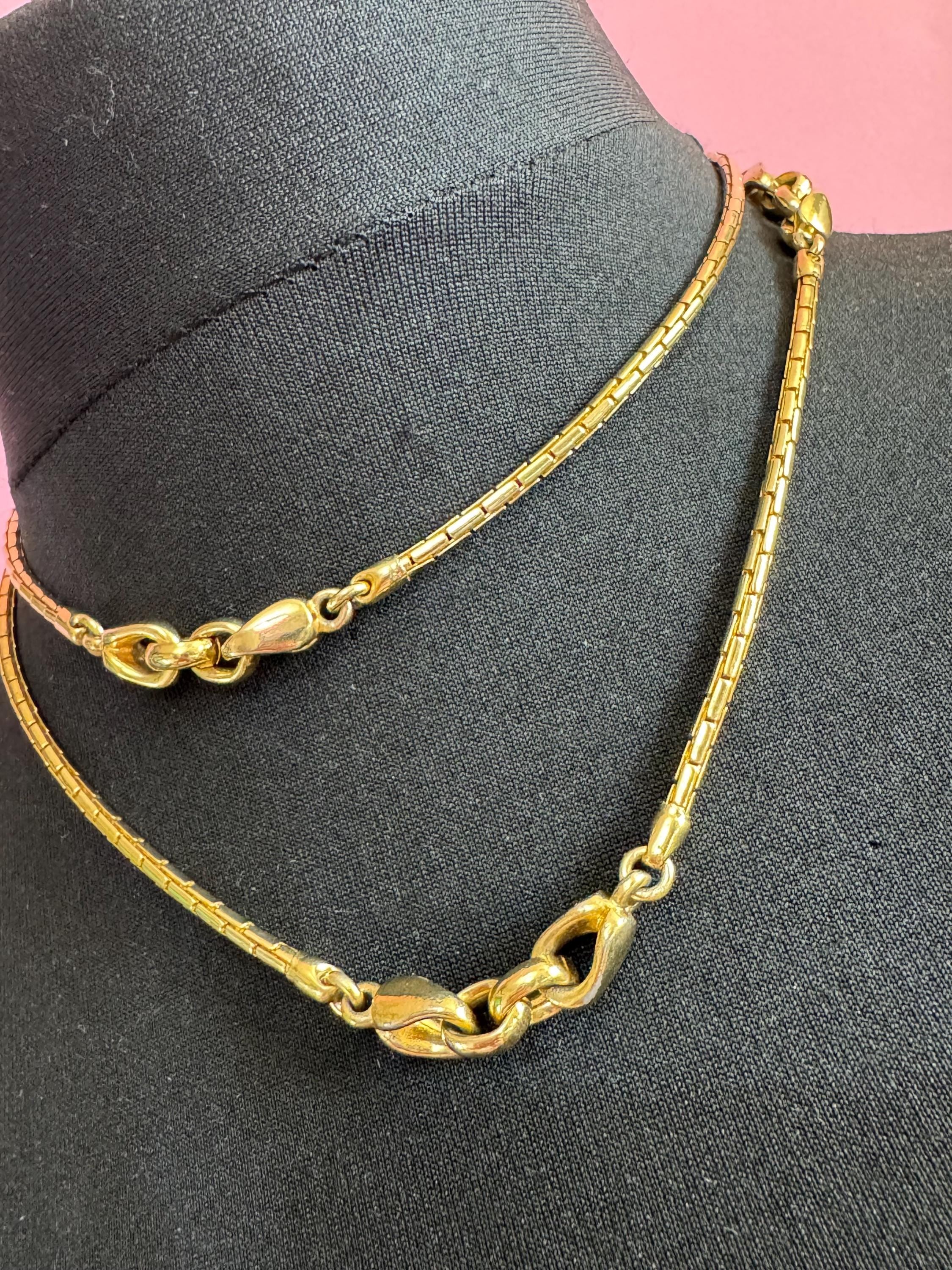 signed Christian Dior Designer vintage chunky 90cm long ornate gold tone heavy chain link flapper length necklace