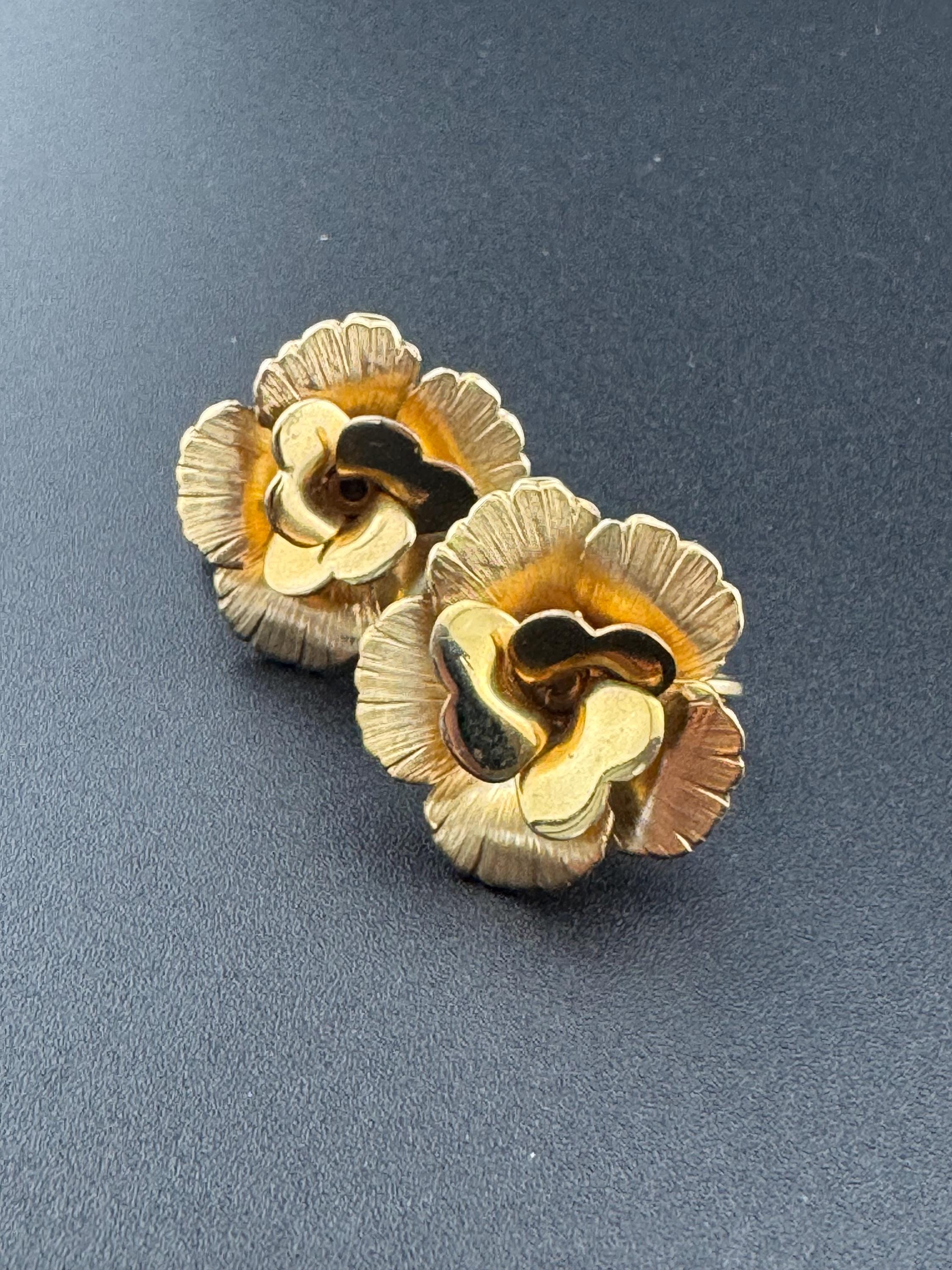 Signed giovanni Vintage mid century floral roses clip On stud Earrings gold Tone