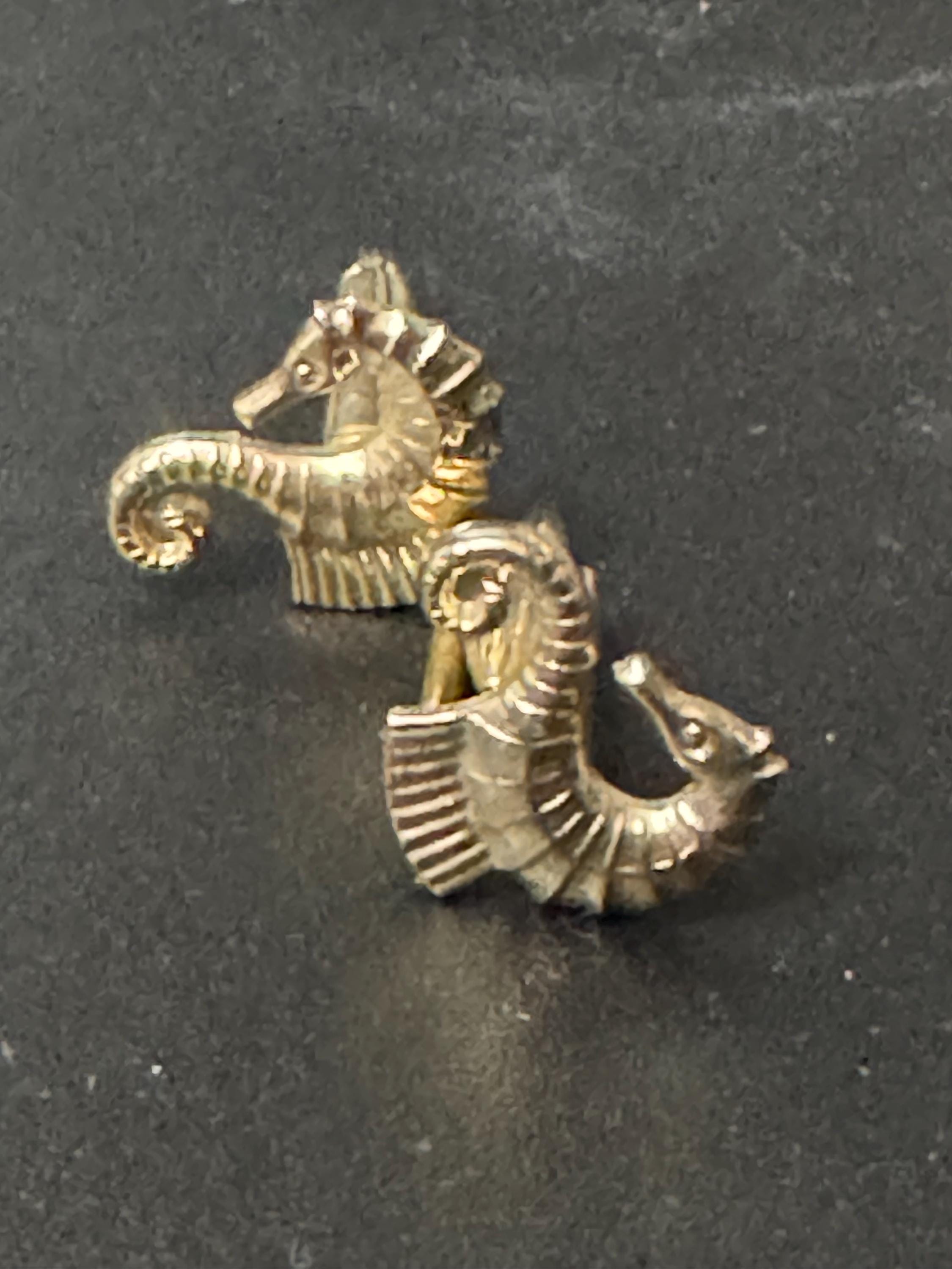 Vintage Stratton 1960s 1970s nautical men’s gold tone seahorse cufflinks