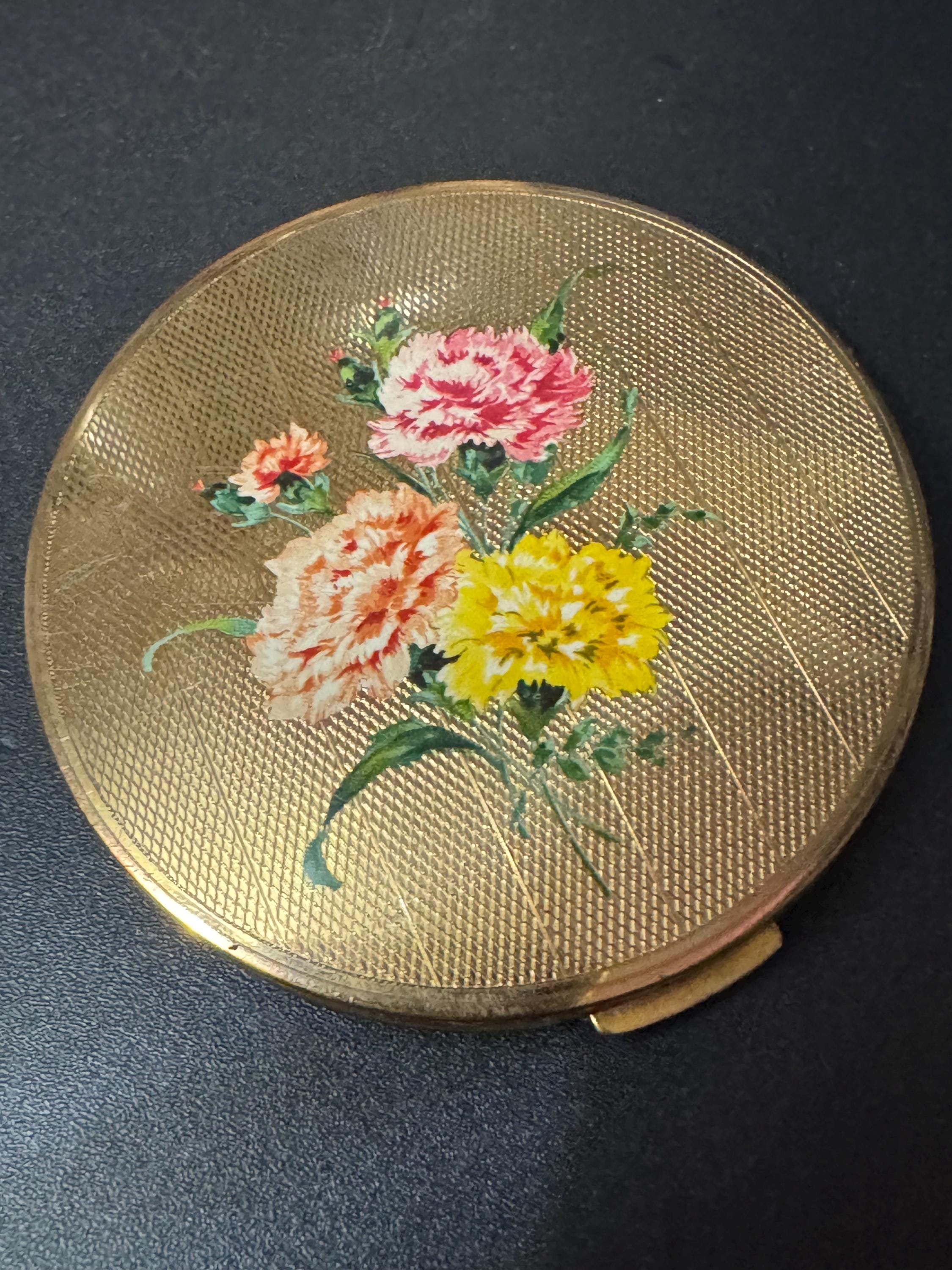 Vintage Stratton Garden flowers floral carnations powder compact gold tone