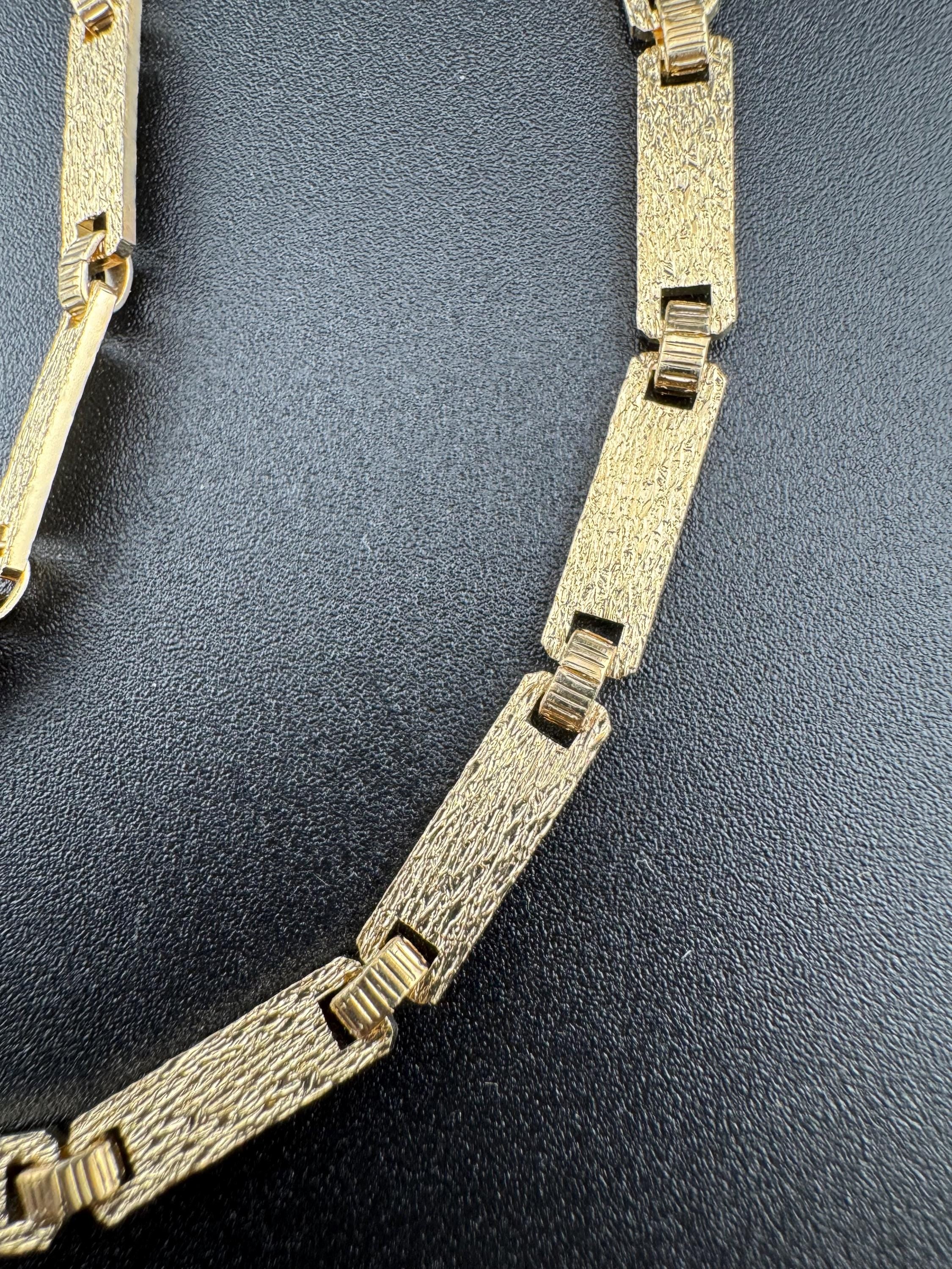 52cm long 20.5” 1980s Matt gold tone flat bar link textured fancy chain necklace