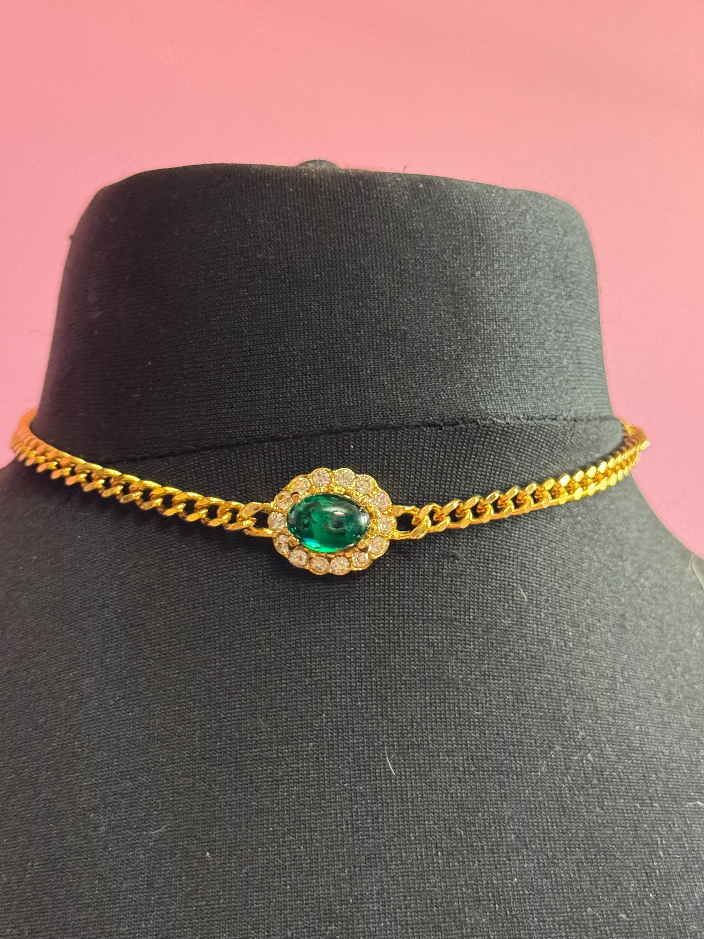 40.5cm Vintage 1980s Swarovski emerald green Oval cabochon and clear diamanté choker necklace gold tone high end old shop stock