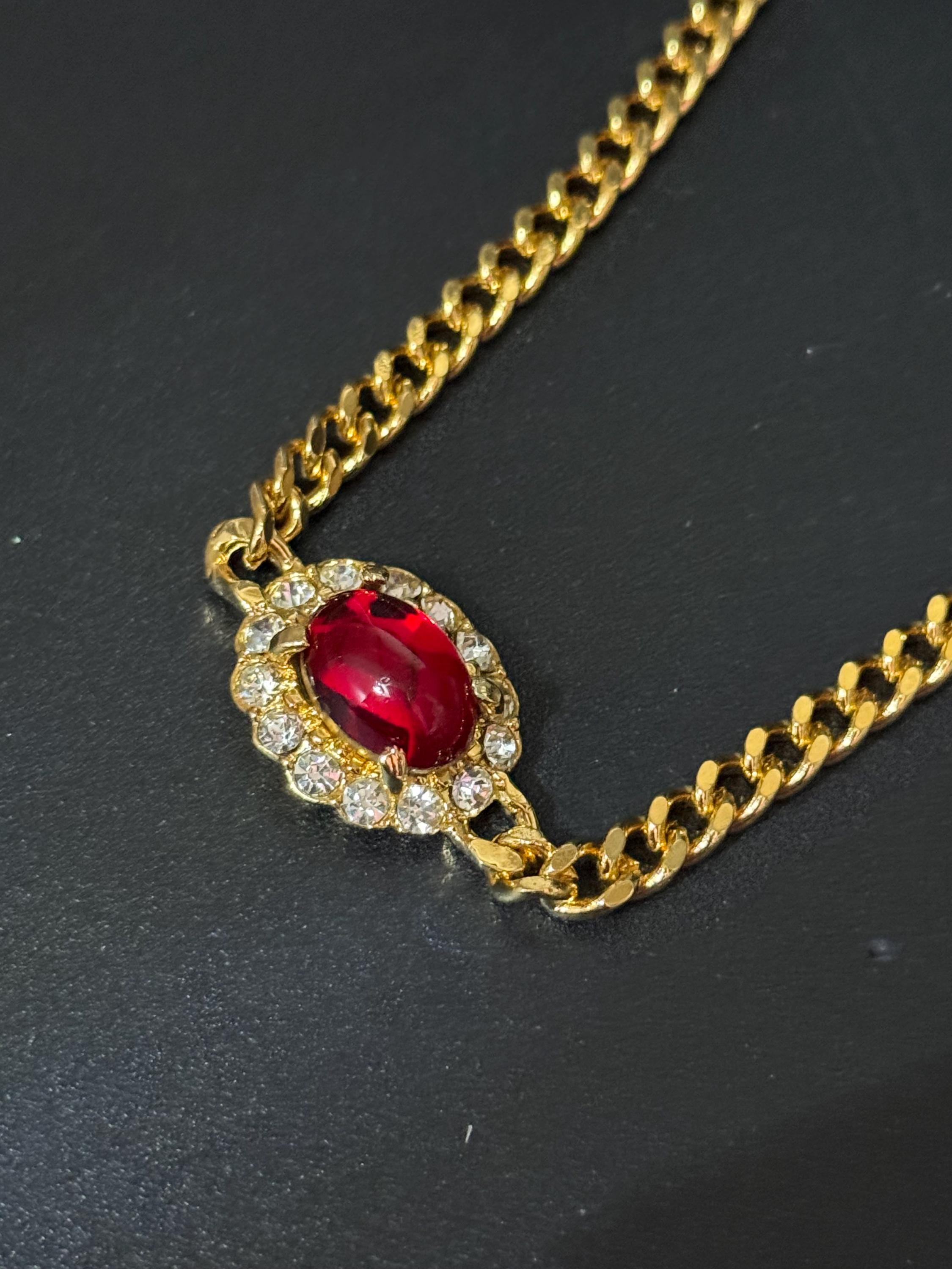 40.5cm Vintage 1980s Swarovski Ruby Red Oval cabochon and clear diamanté choker necklace gold tone high end old shop stock