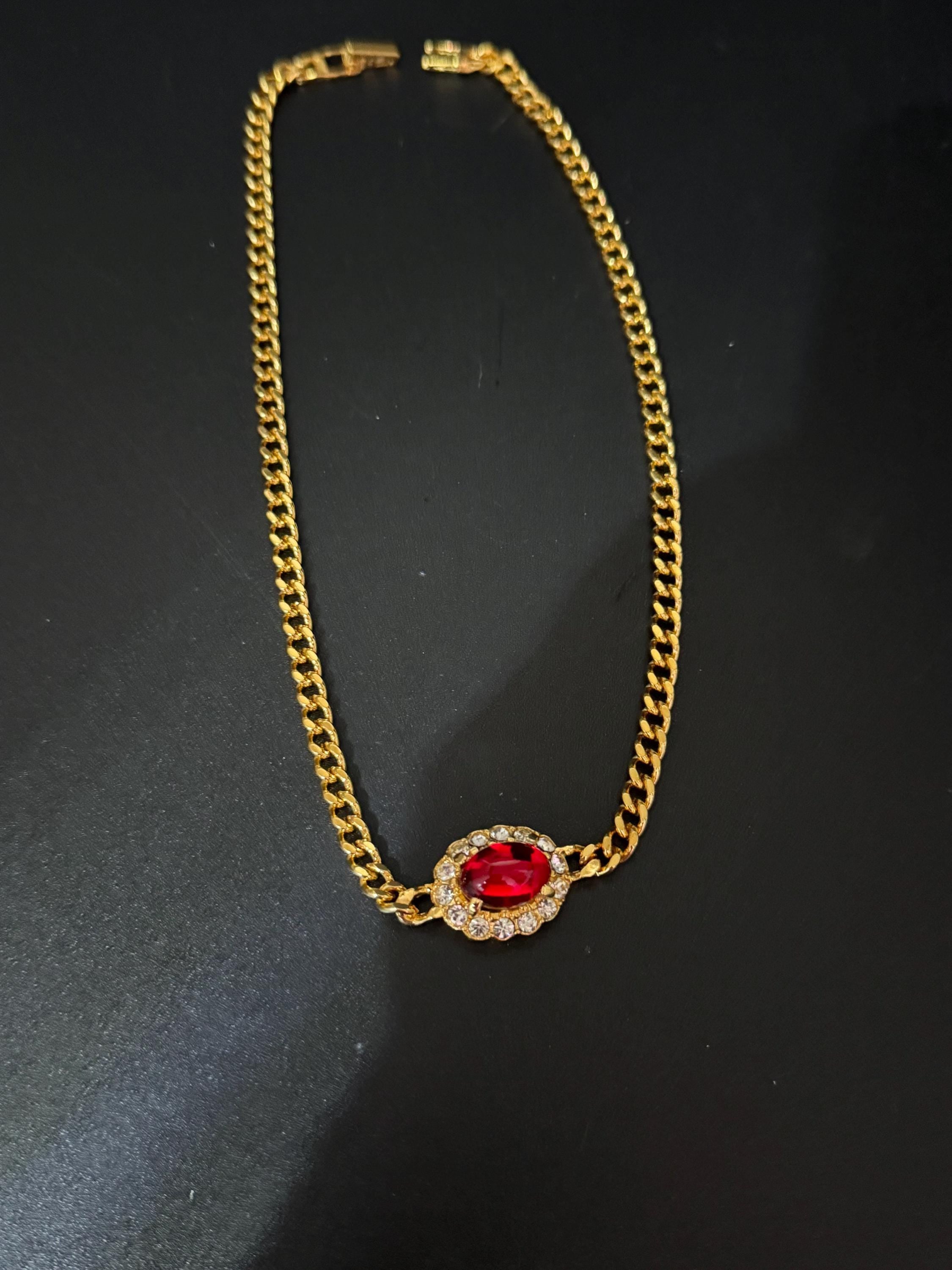 40.5cm Vintage 1980s Swarovski Ruby Red Oval cabochon and clear diamanté choker necklace gold tone high end old shop stock