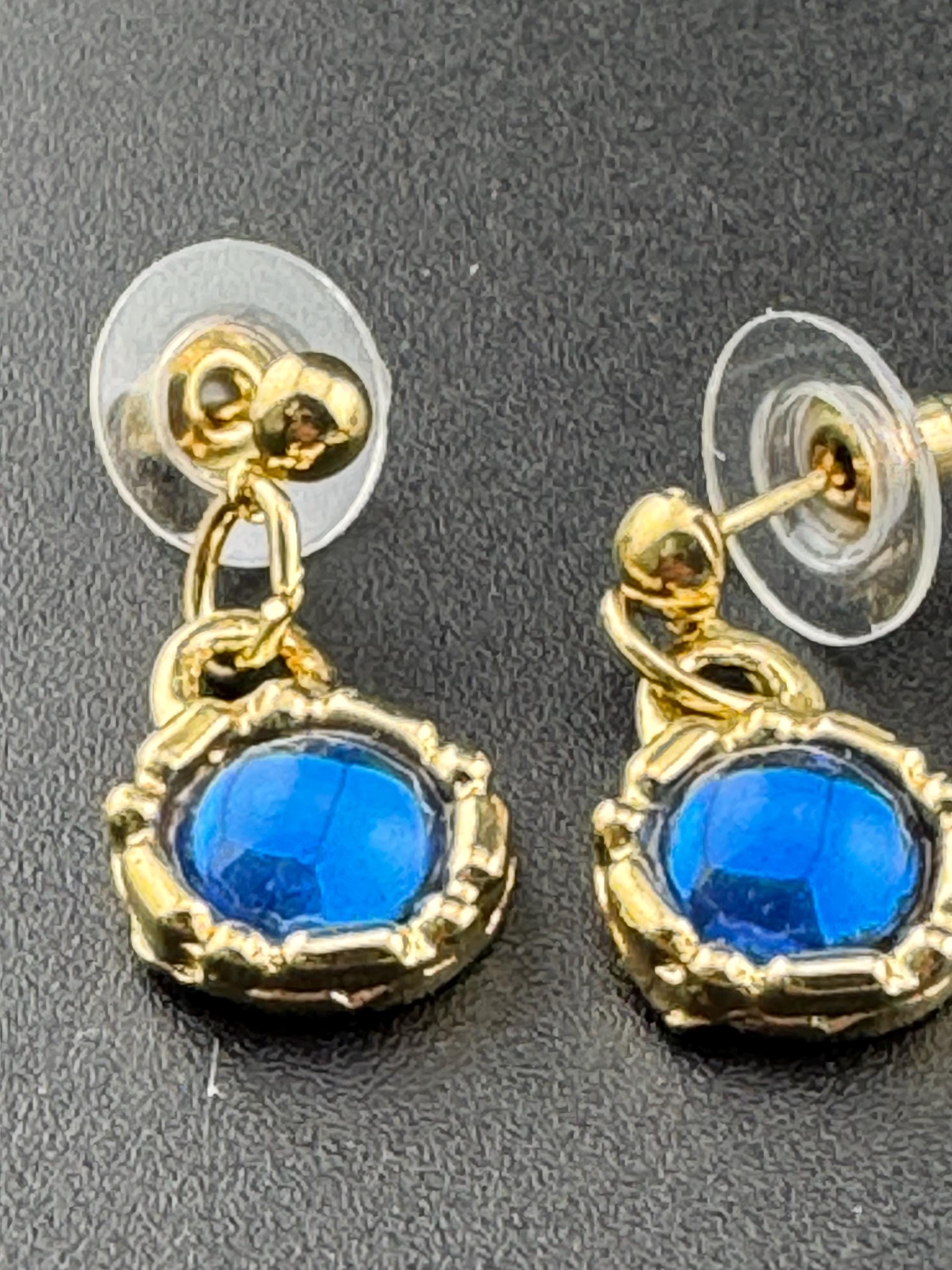 Vintage bright sapphire blue glass cabochon Etruscan style gold drop dangly earrings