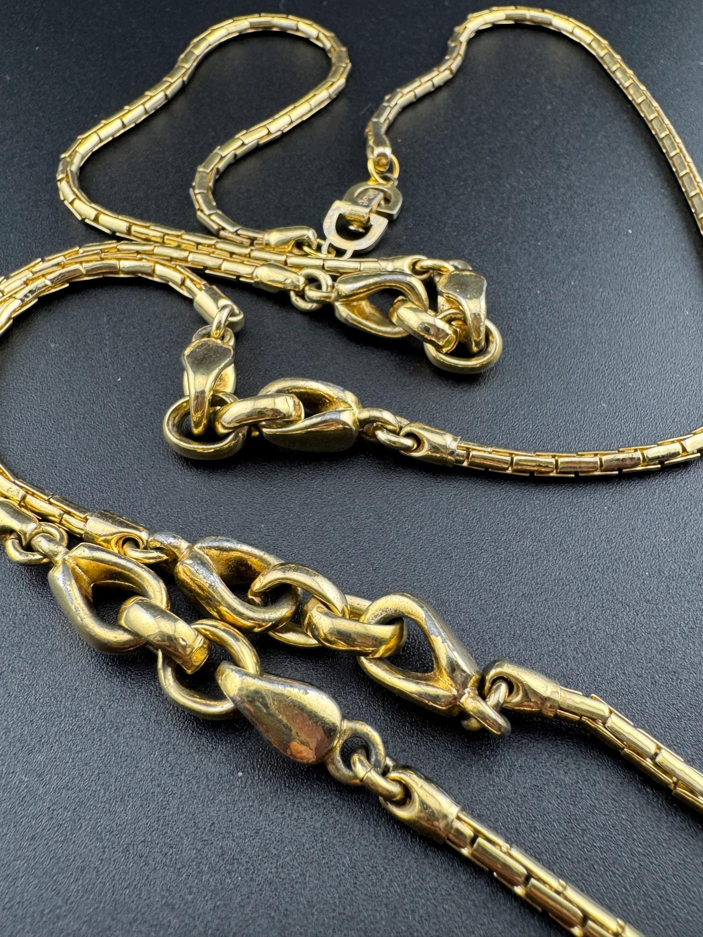 signed Christian Dior Designer vintage chunky 90cm long ornate gold tone heavy chain link flapper length necklace