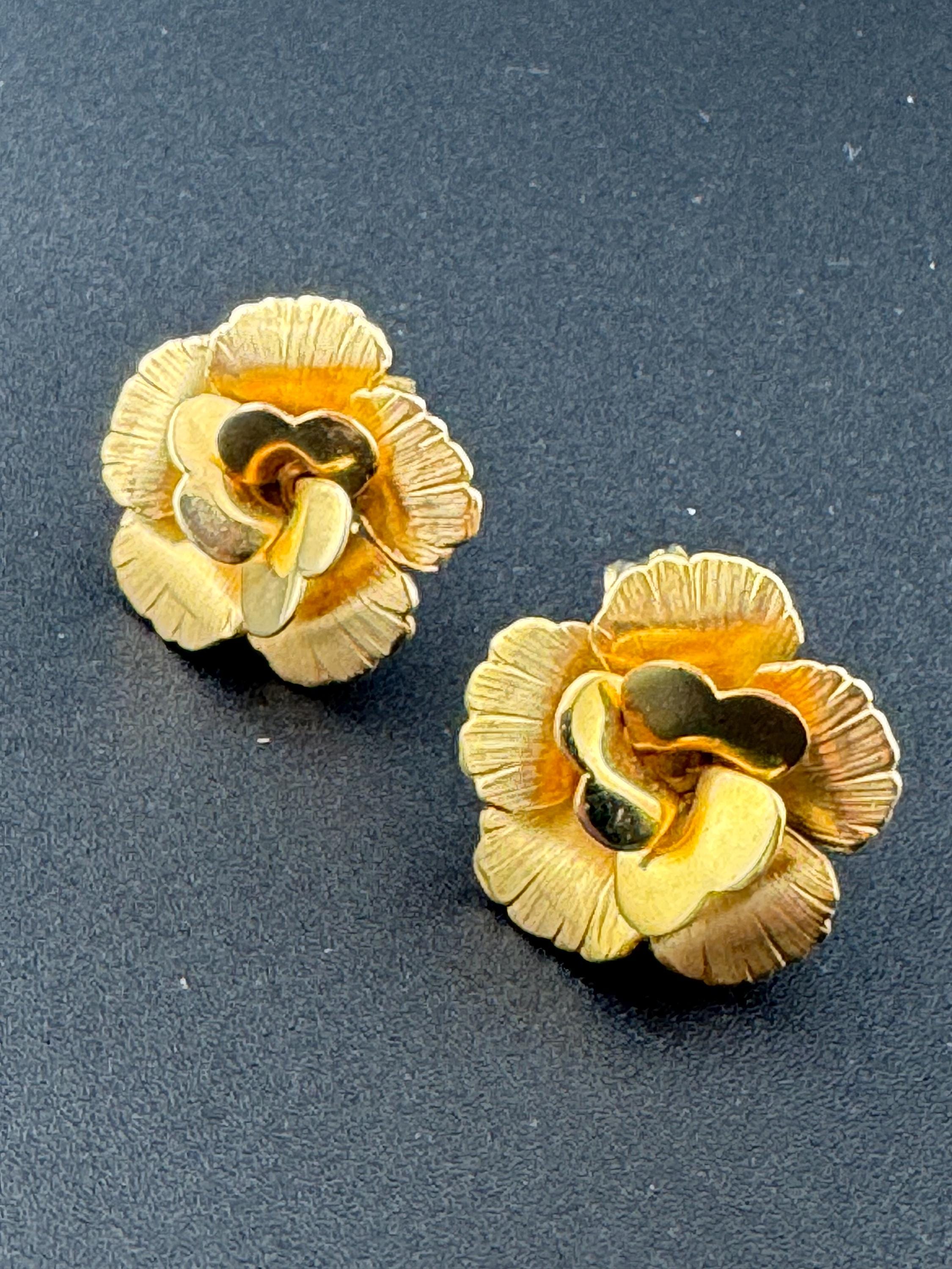 Signed giovanni Vintage mid century floral roses clip On stud Earrings gold Tone