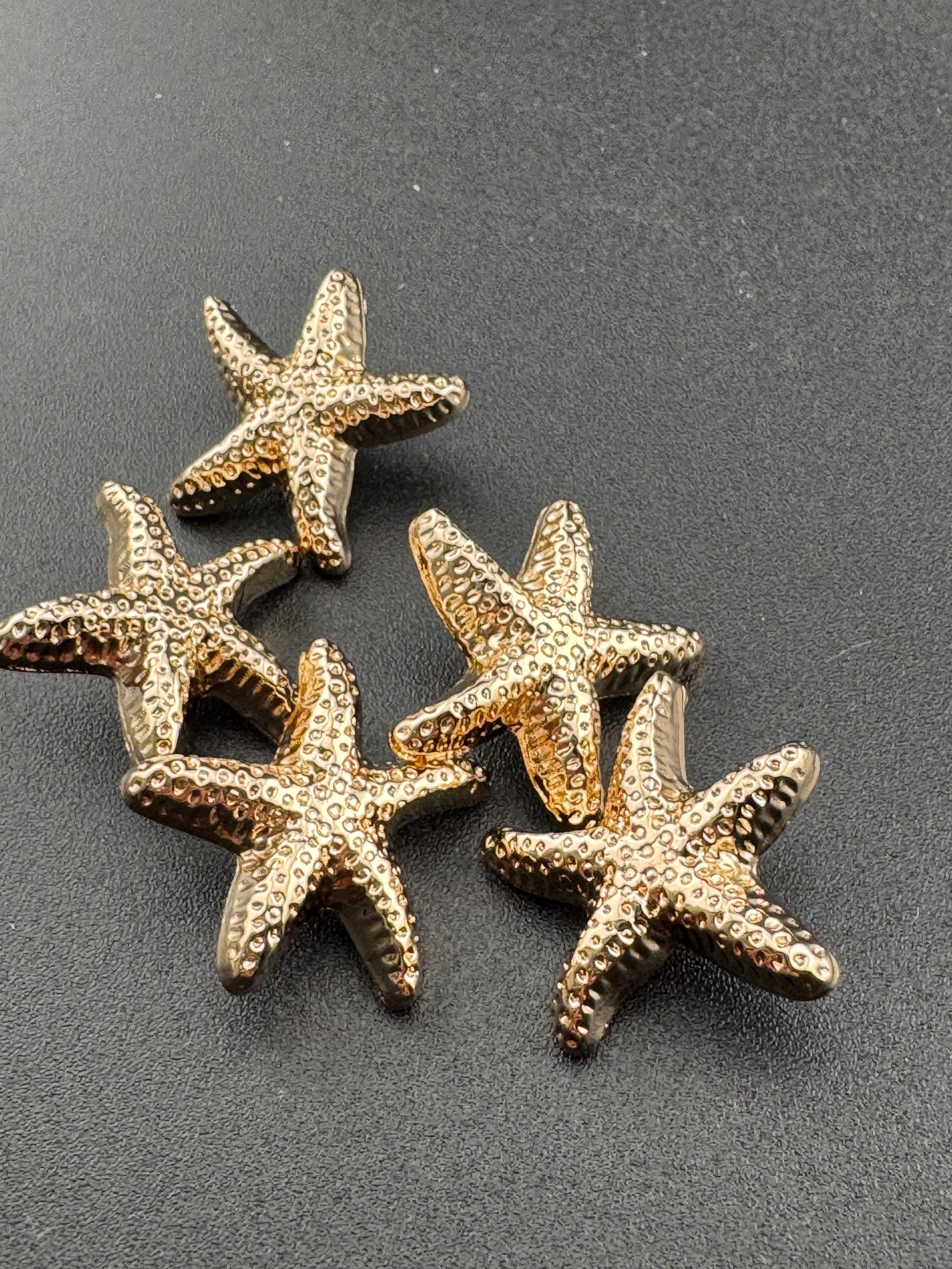 Pack of 5 20mm antique gold tone starfish buttons with metal shank nautical style