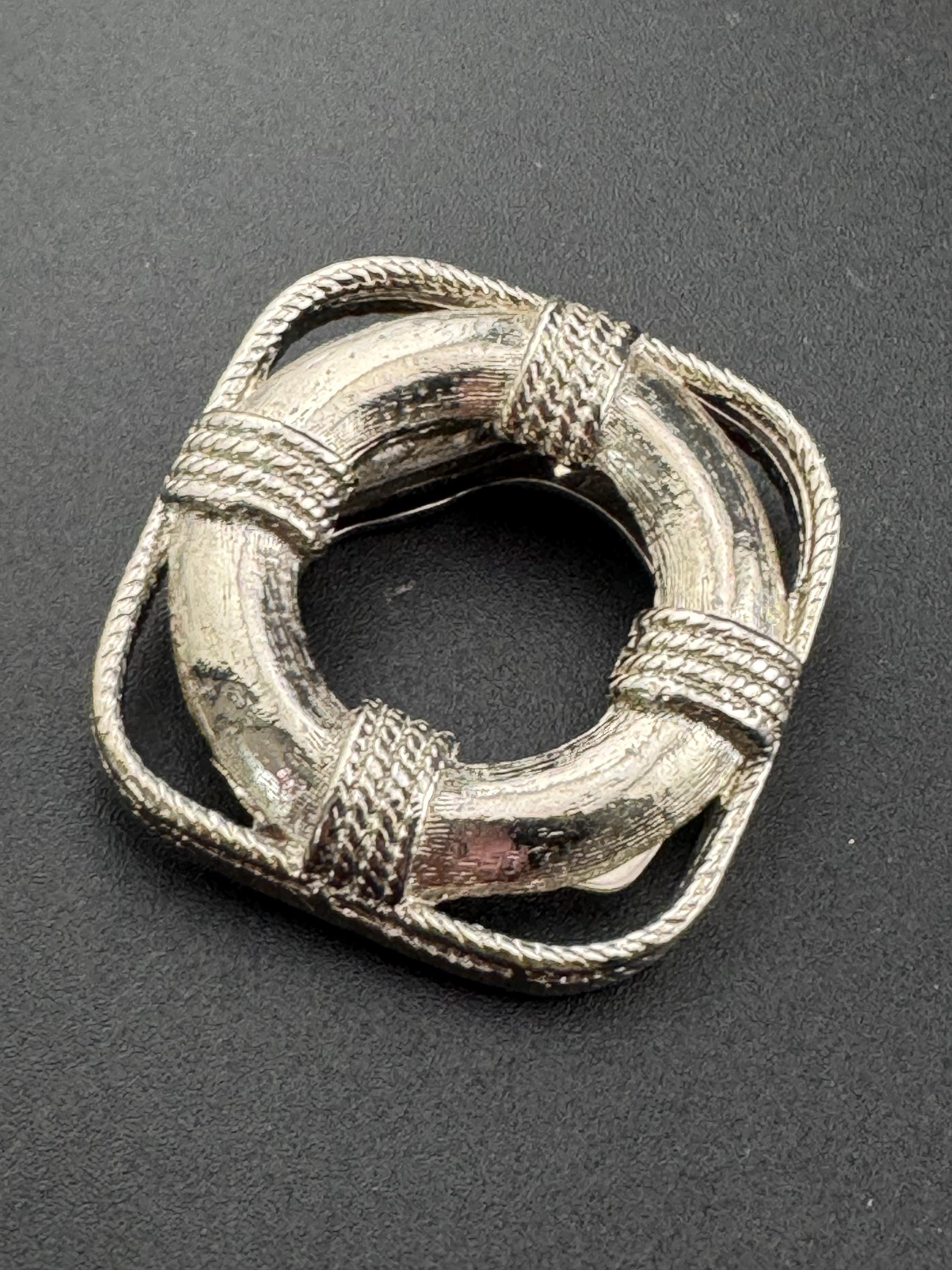 True vintage silver tone nautical rope edge life bouy Scarf Clip ring old shop stock