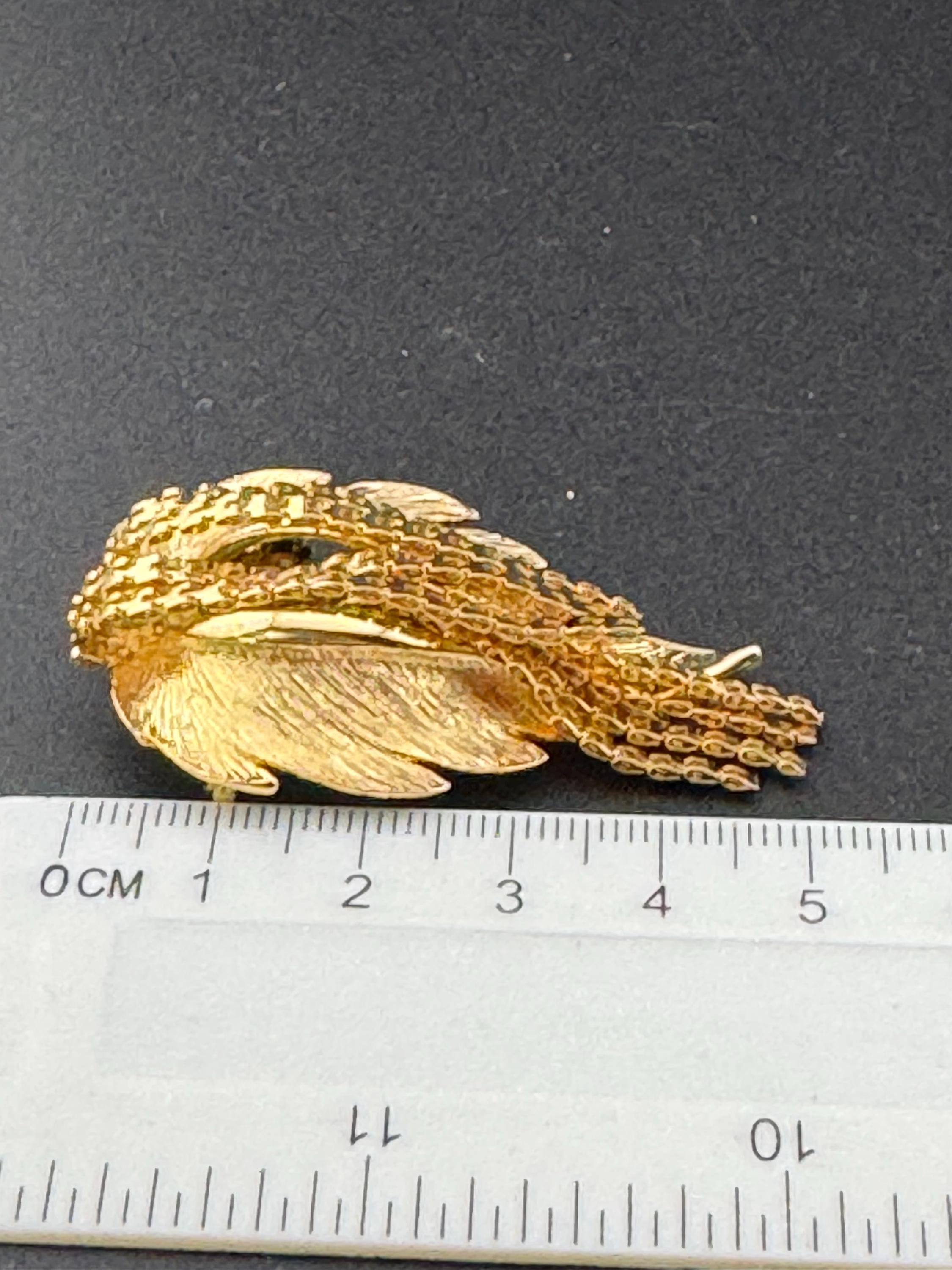 vintage modernist gold plated leaf waterfall fancy chain tassel brooch 1970s