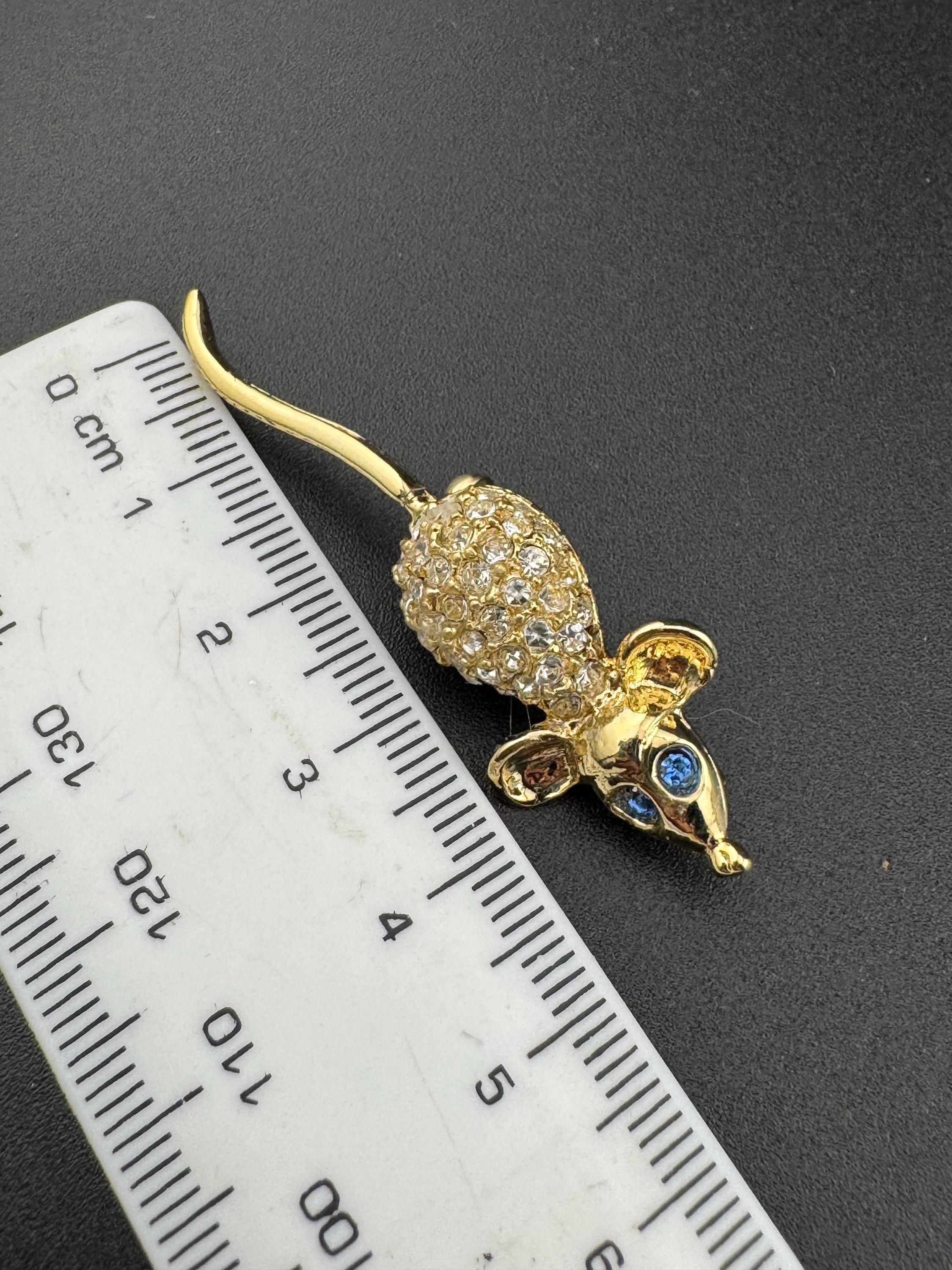 Novelty vintage mouse brooch gold tone with clear diamanté and sapphire eyes