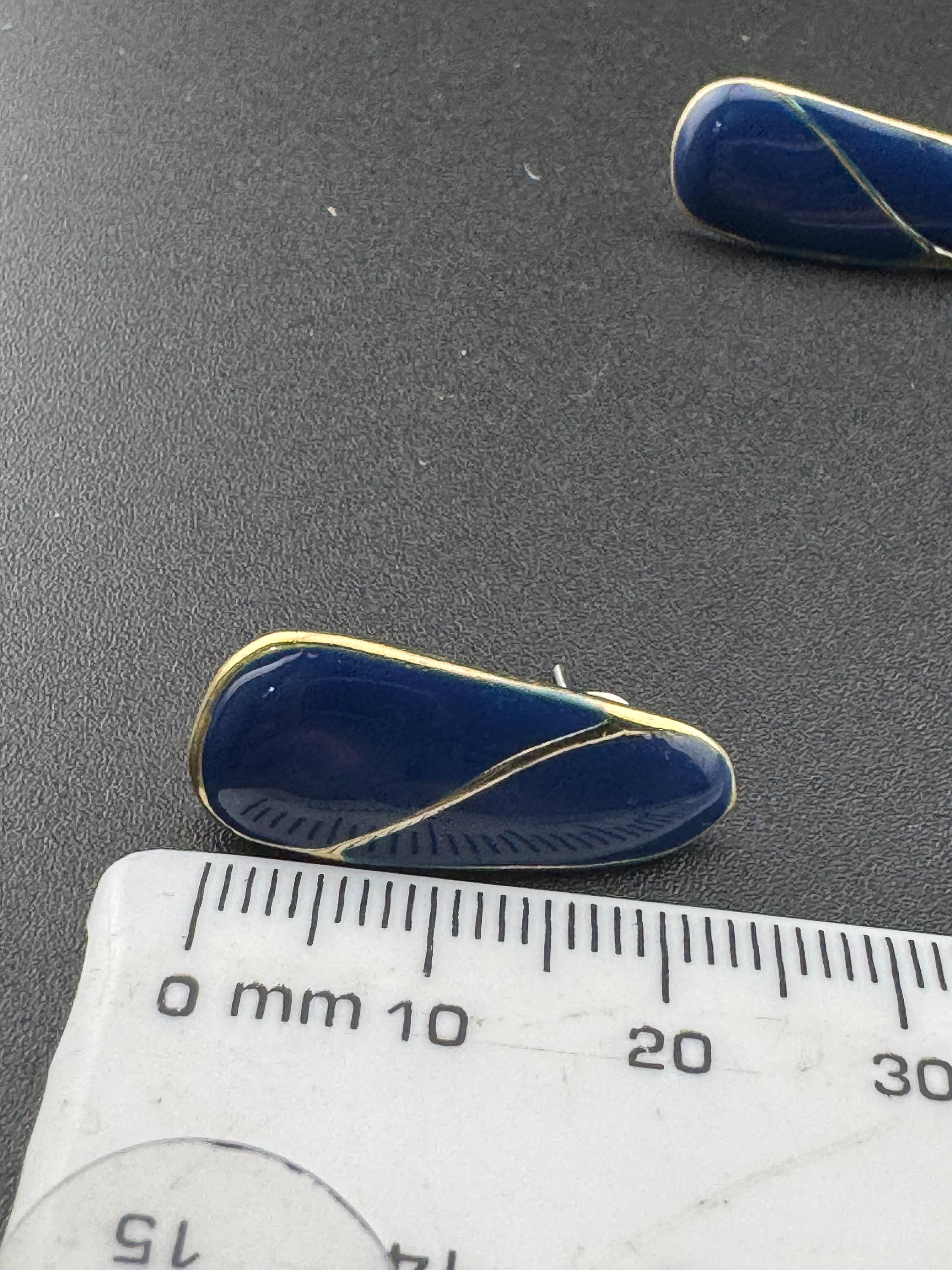 Vintage 80s dark blue enamel gold tone drop stud earrings for pierced ears preloved