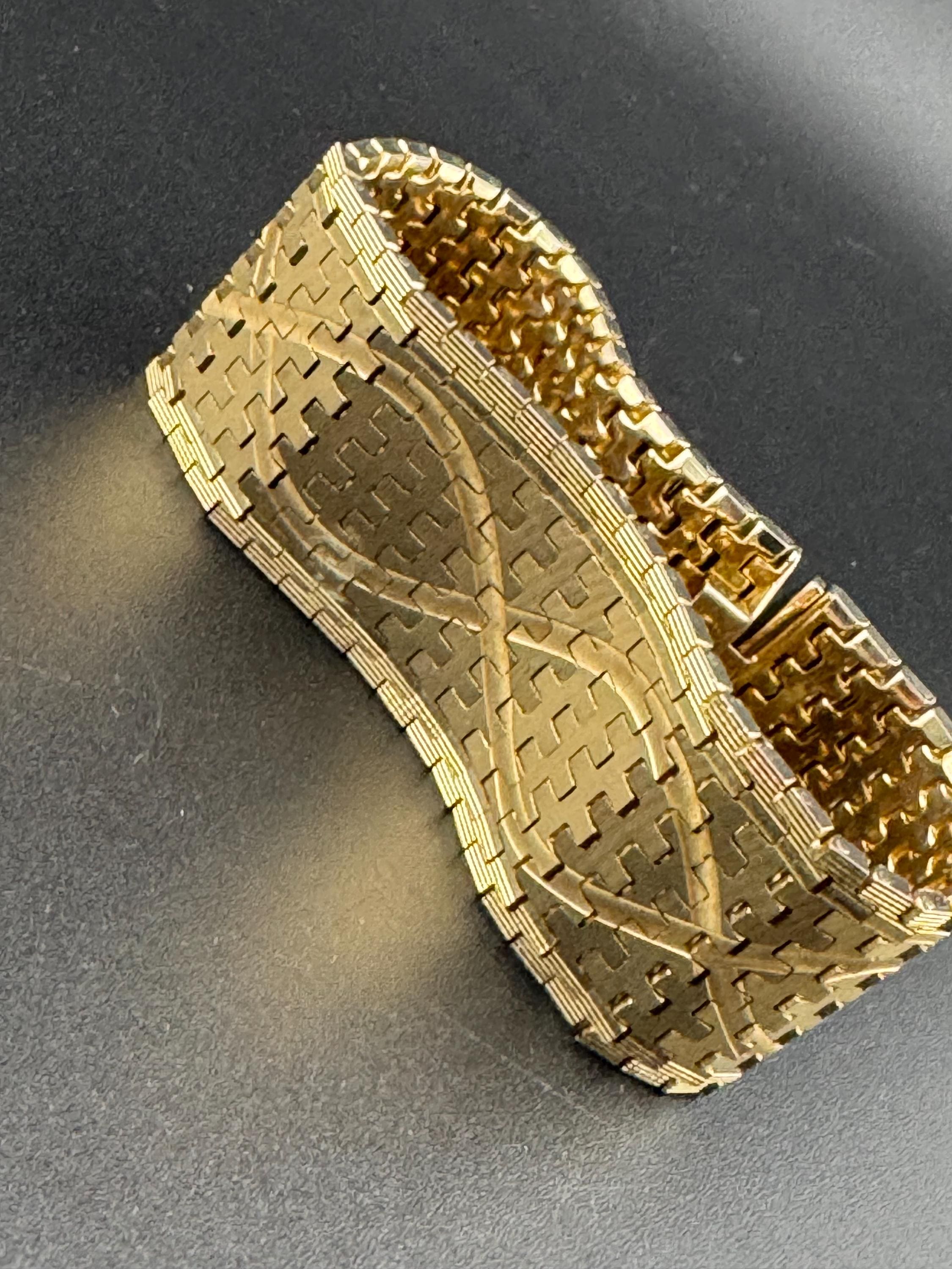 1970s articulated flat stamped Italy plaque gold plated cuff wrap bracelet 18.5cm long x 26mm Italian good condition