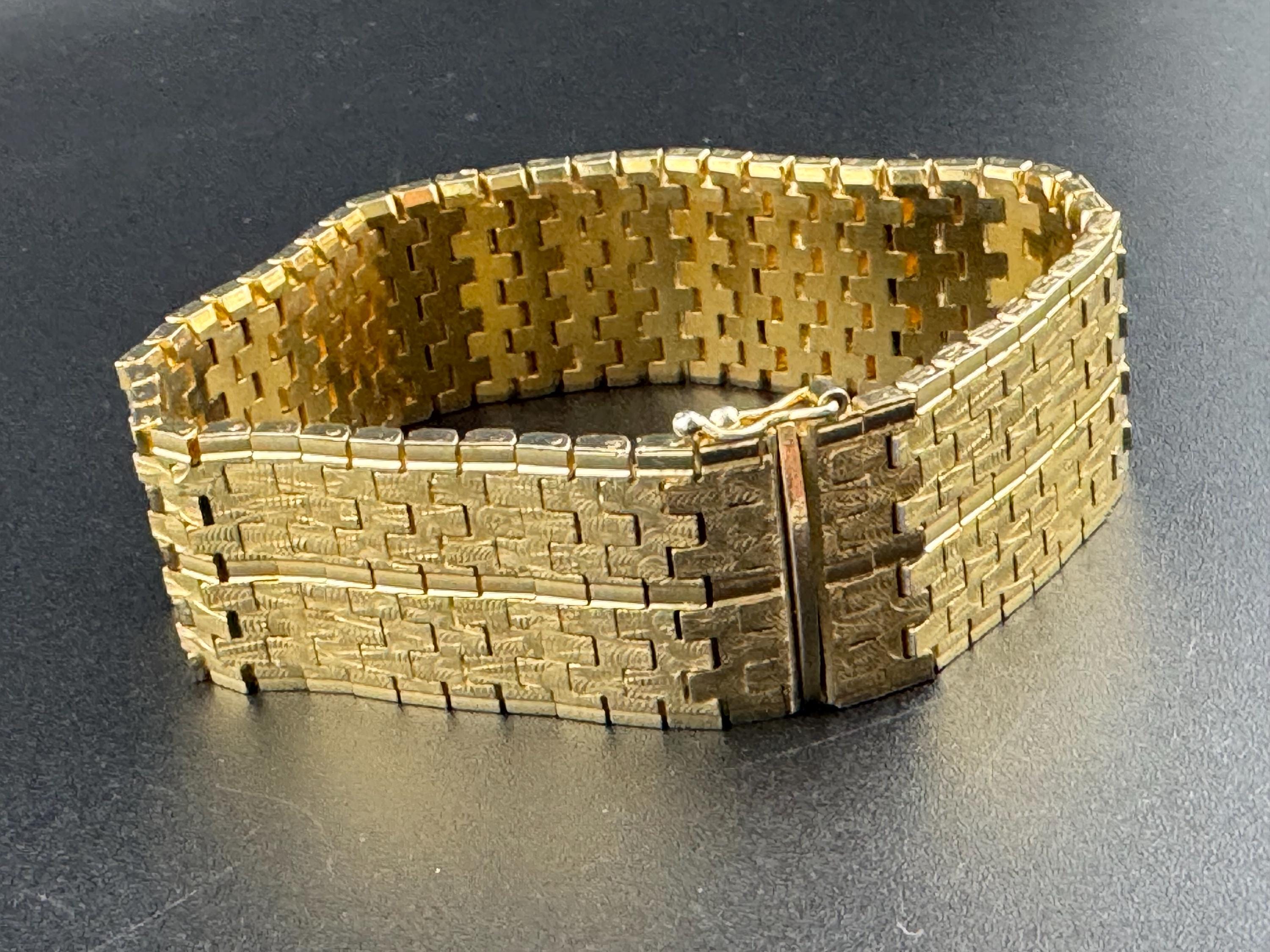 1970s articulated flat stamped Italy plaque gold plated cuff wrap bracelet 20 x 2cm Italian style good condition