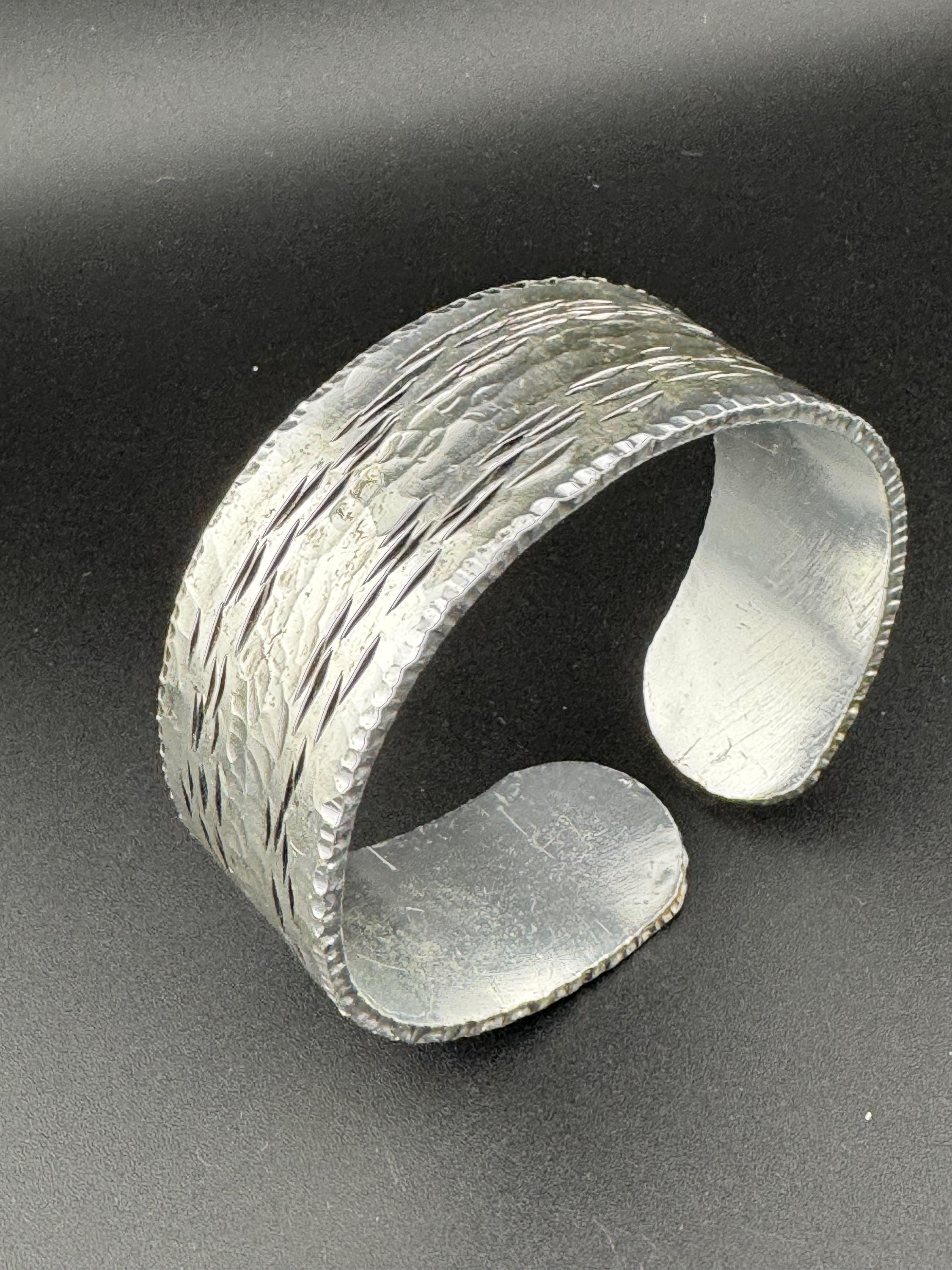 Super Vintage 1970s 2.75cm wide silver-tone  brutalist textured open cuff Bangle bracelet lightweight