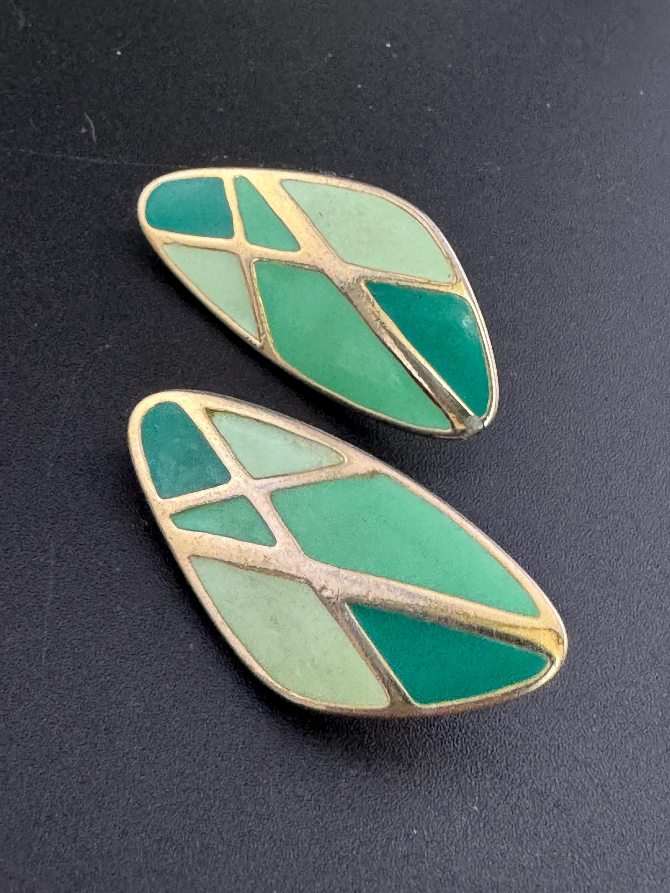 Retro gold tone green enamel clip on triangular earrings