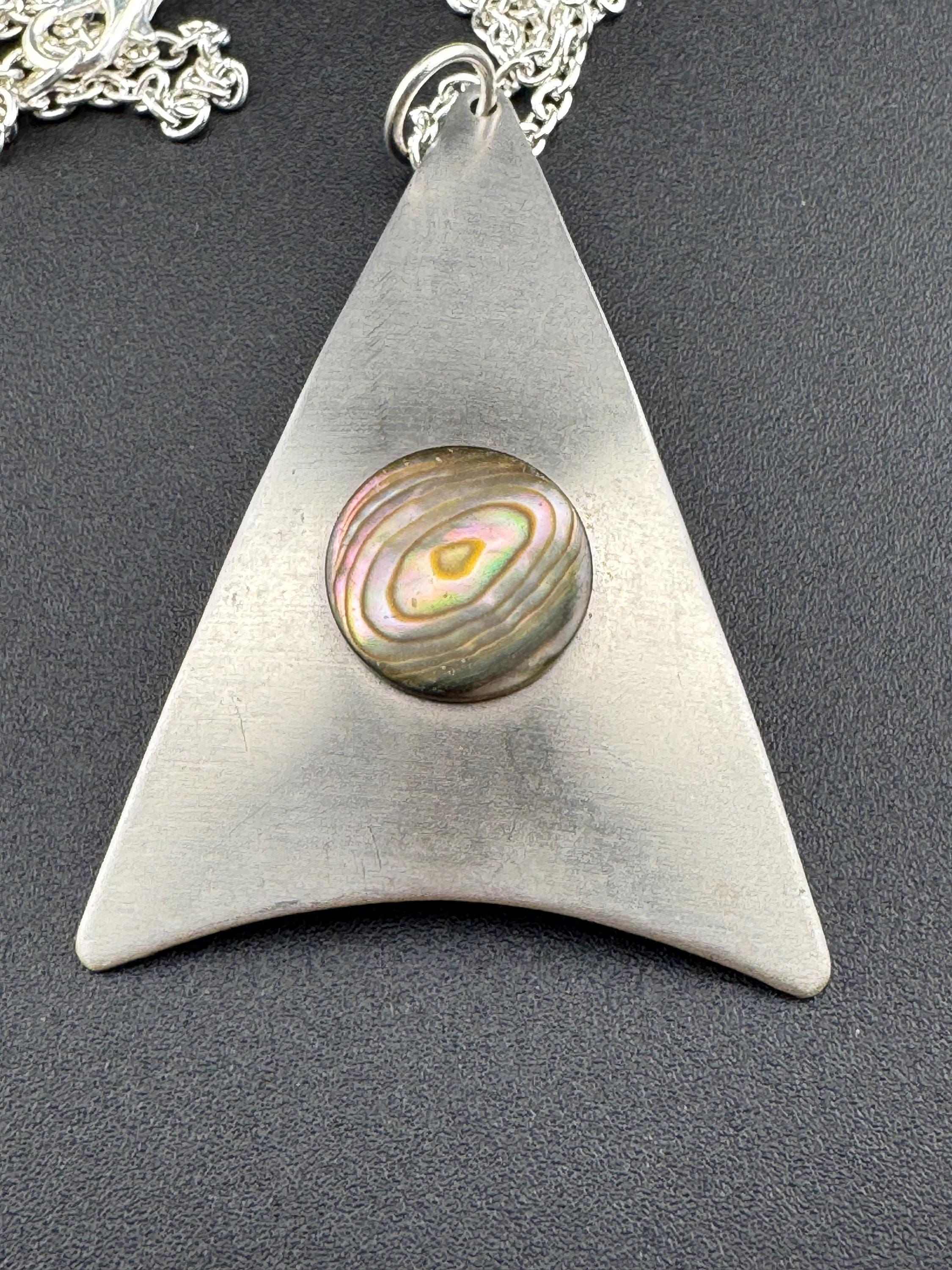 Vintage Modernist silver tone stainless Steel pendant necklace with central MOP pearl abalone shell Mid Century 1960s 1970s