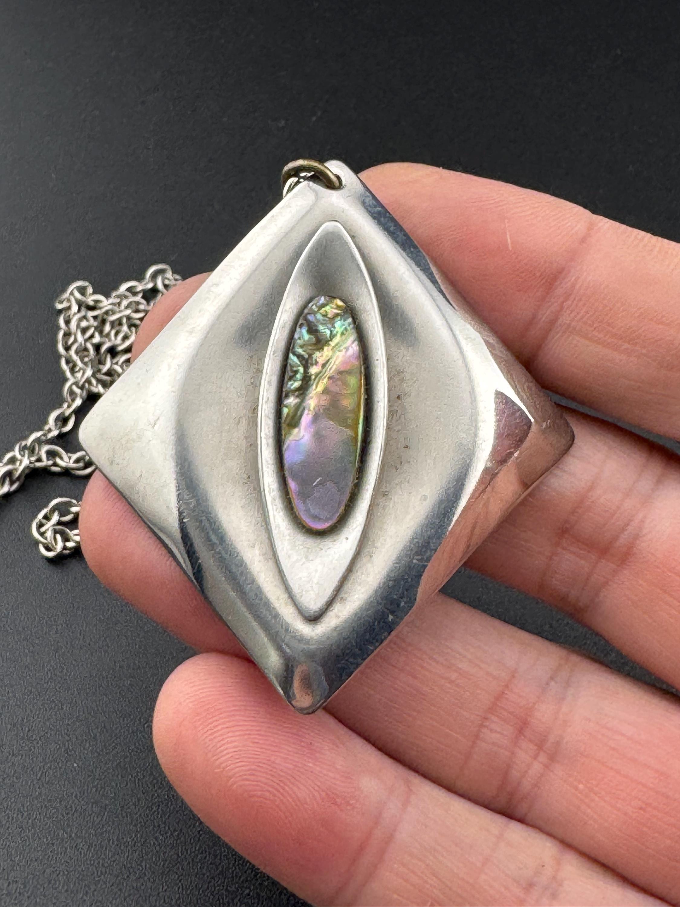 Vintage Modernist silver tone stainless Steel pendant necklace 72cm central MOP pearl abalone shell Mid Century 1960s 1970s