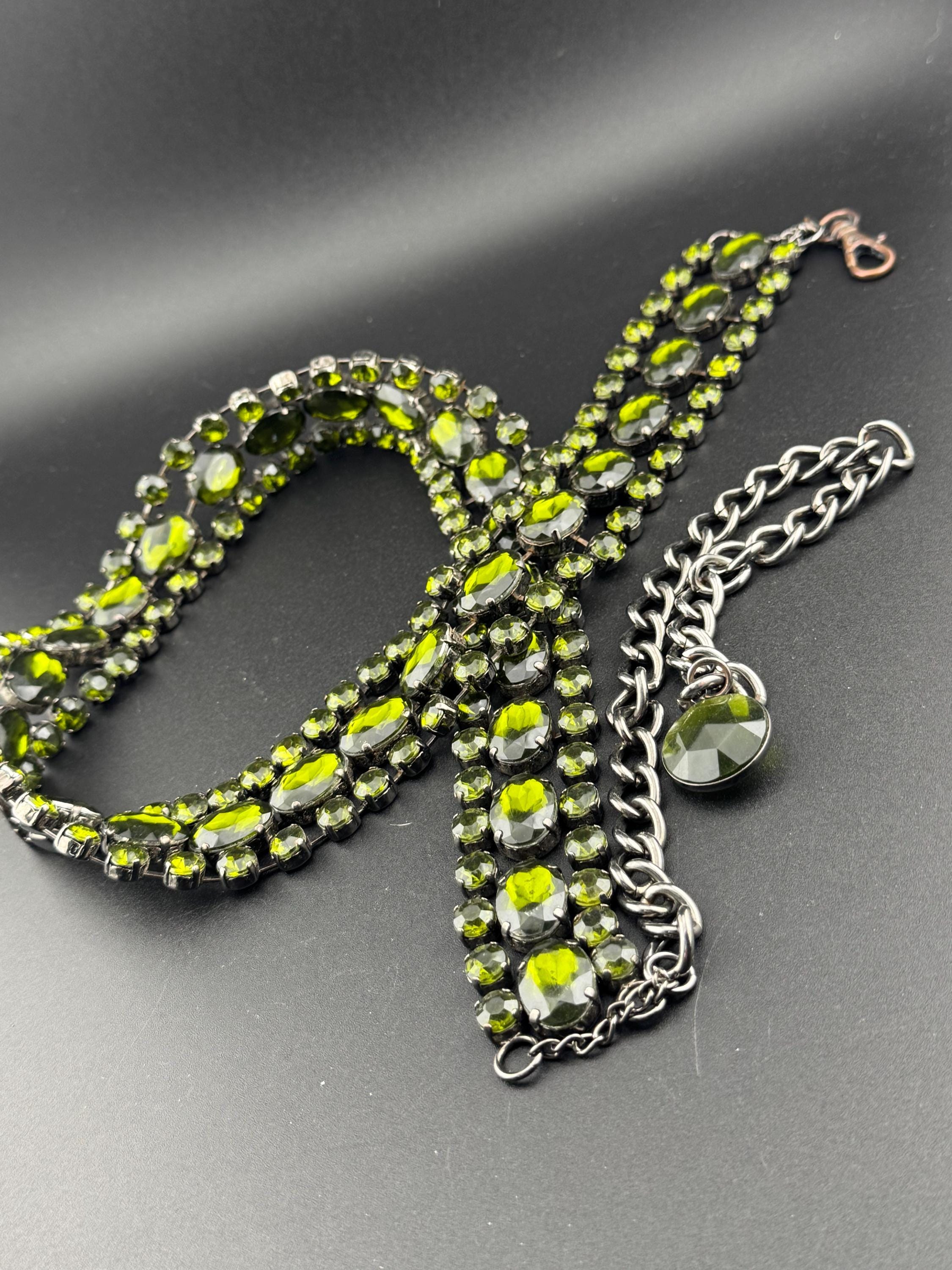 Ladies silver tone dark olive green diamanté 3cm wide chain link belt adjustable to 110cm