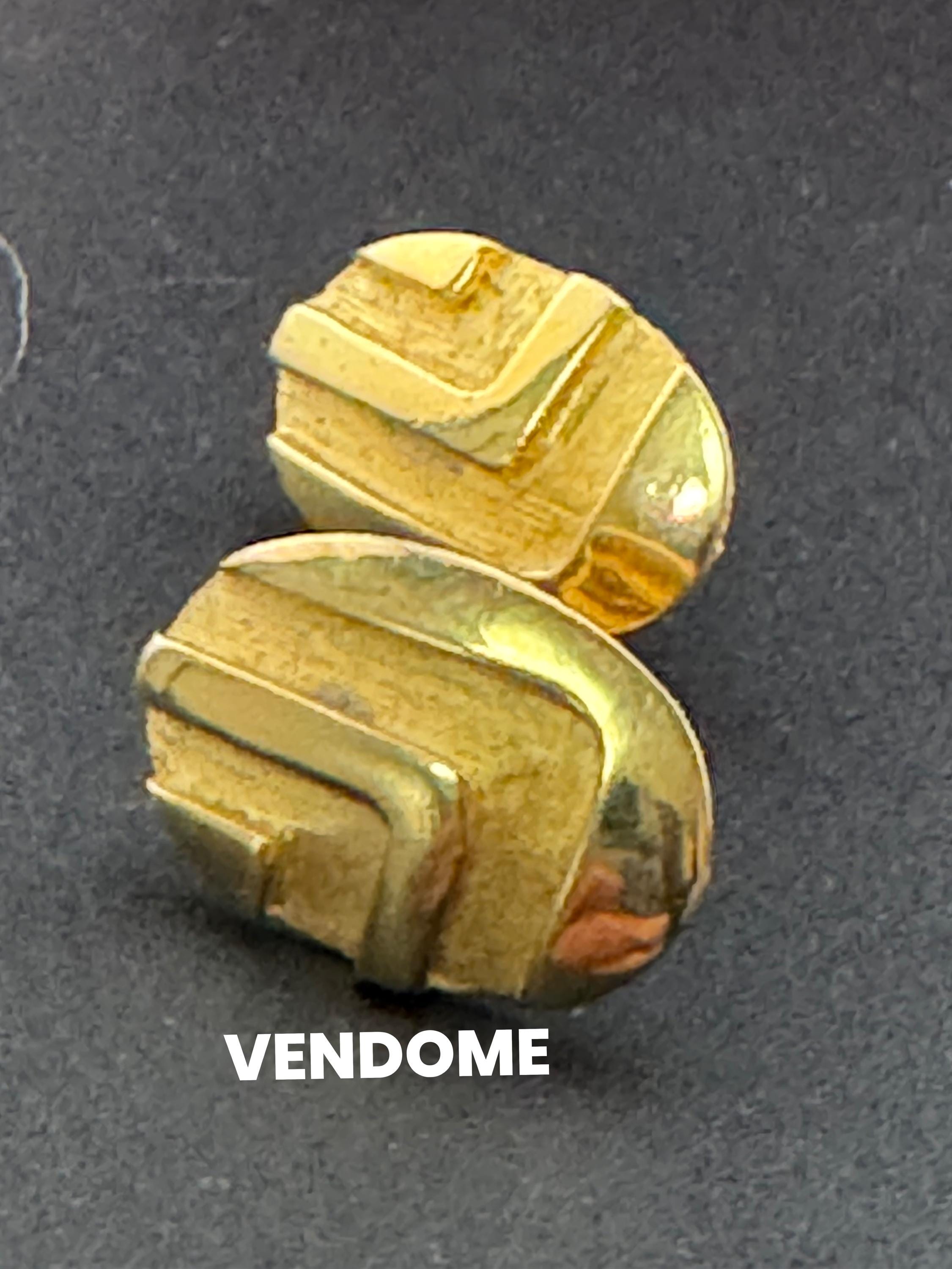 Signed vendome designer gold plated modernist Clip On Earrings unsigned but carded