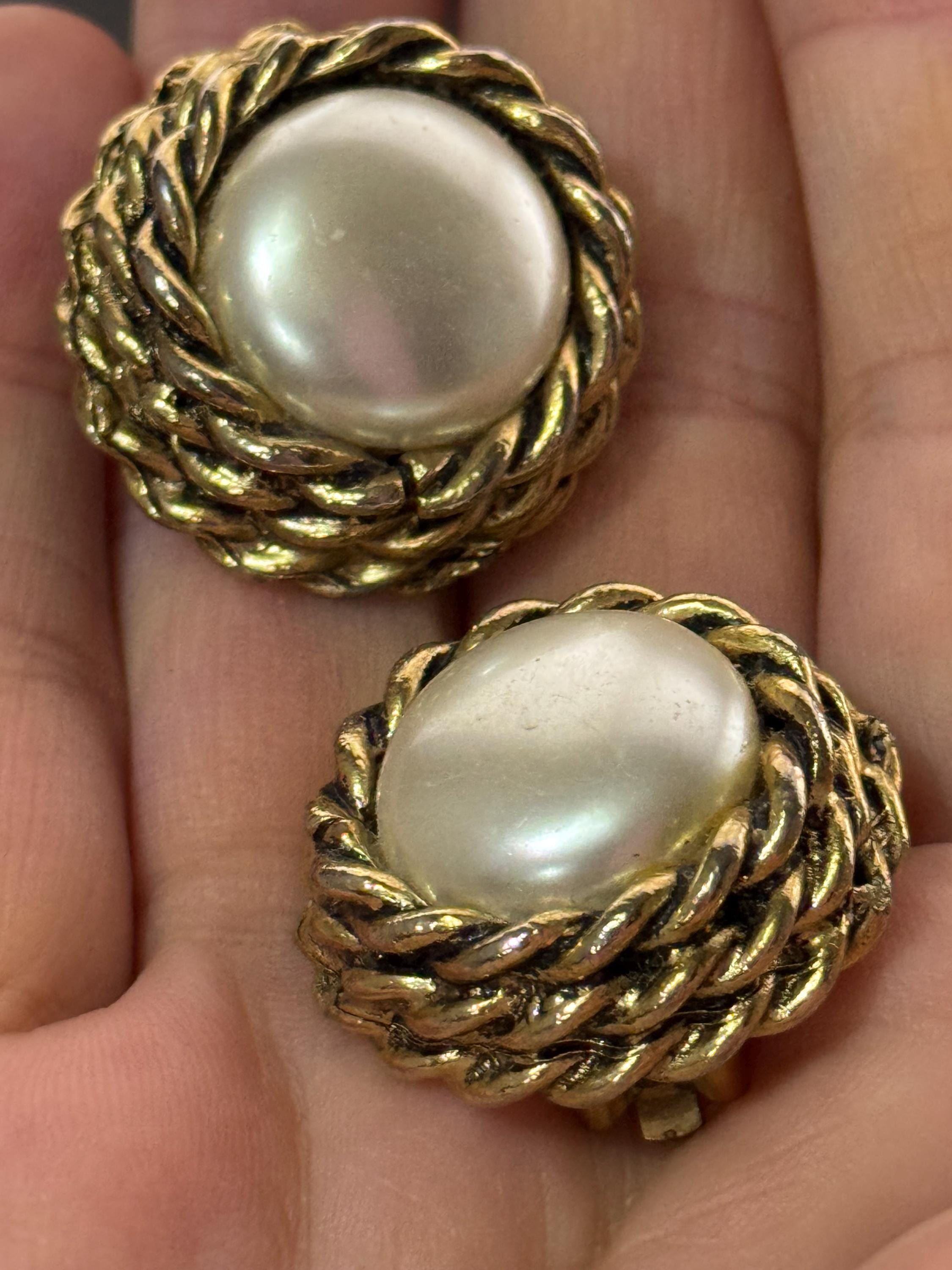 Signed DMJ Vintage gold tone ornate large round clip on faux pearl Stud button earrings 1980s