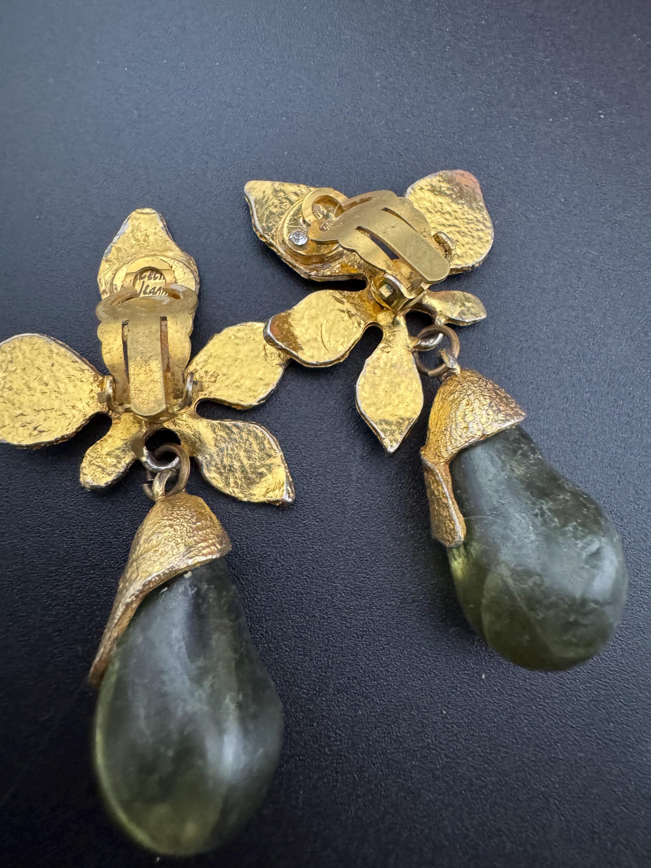 Signed Cecile Jeanne Paris Vintage Gold Tone Etruscan flower drop dangly clip on earrings, vintage French