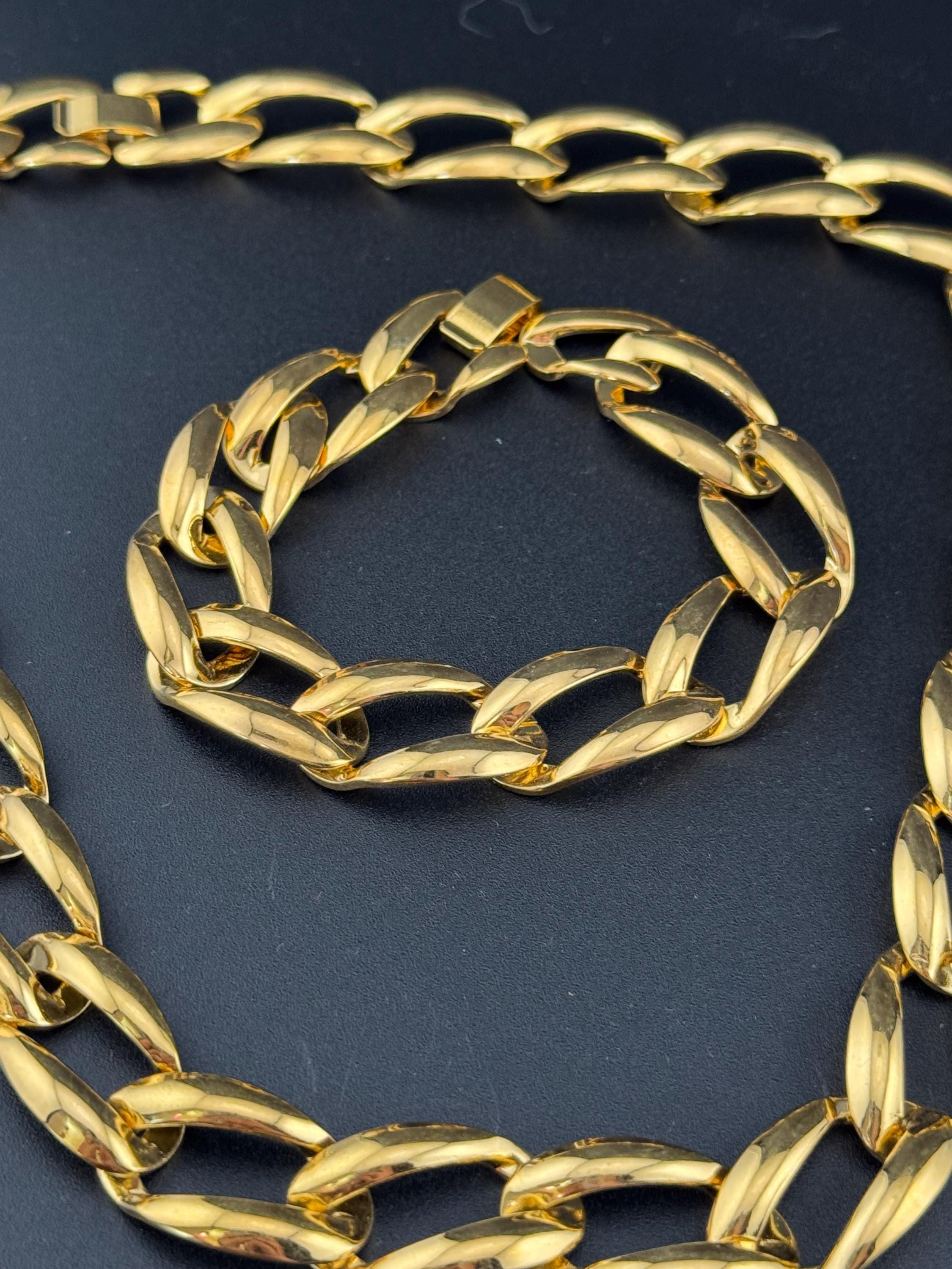 1990s vintage gold tone chunky wide chain link collar necklace and matching bracelet jewellery set