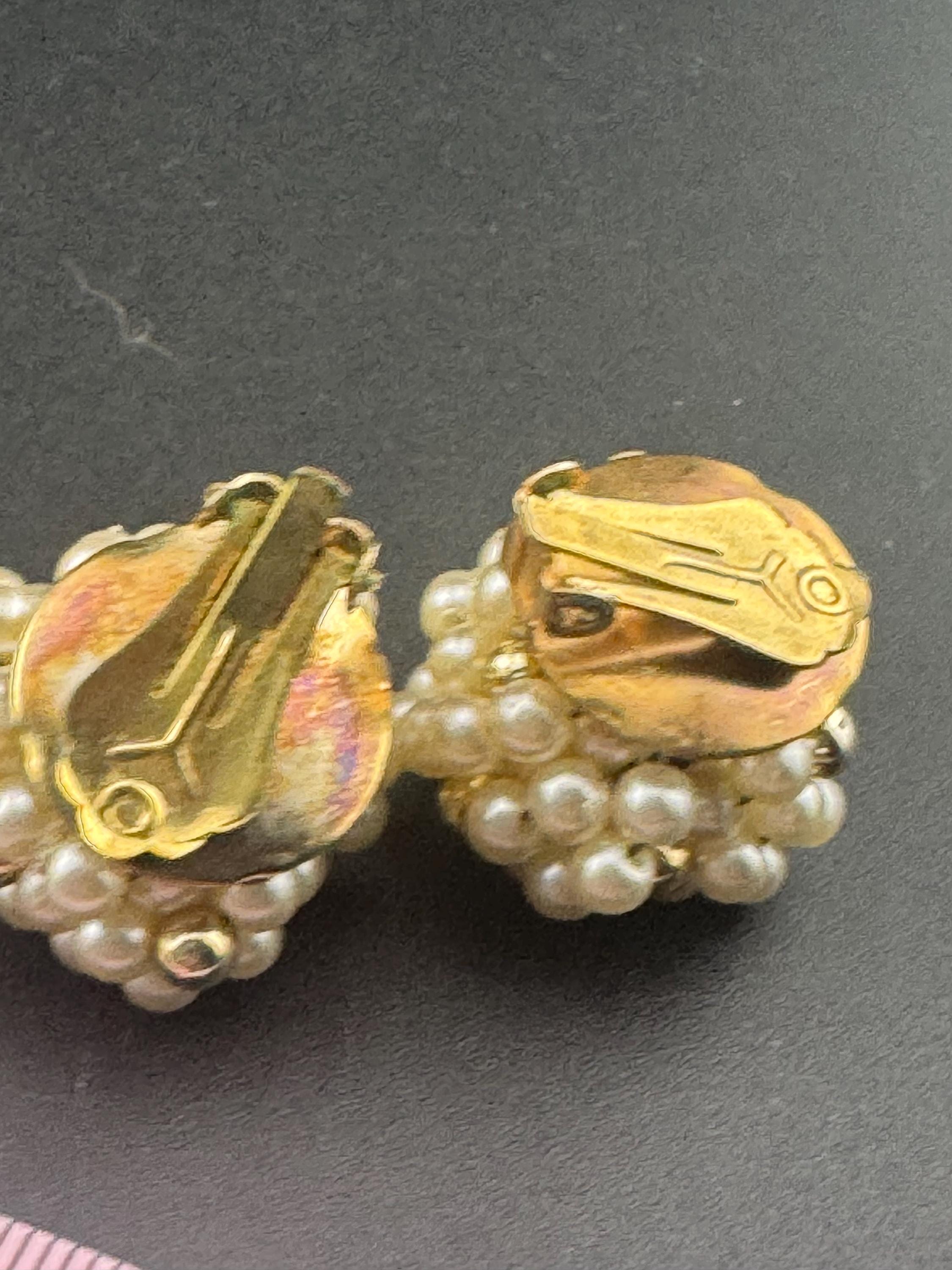 Vintage gold and cream glass seed beaded KNOT Cluster turban earrings studs clip on Earrings