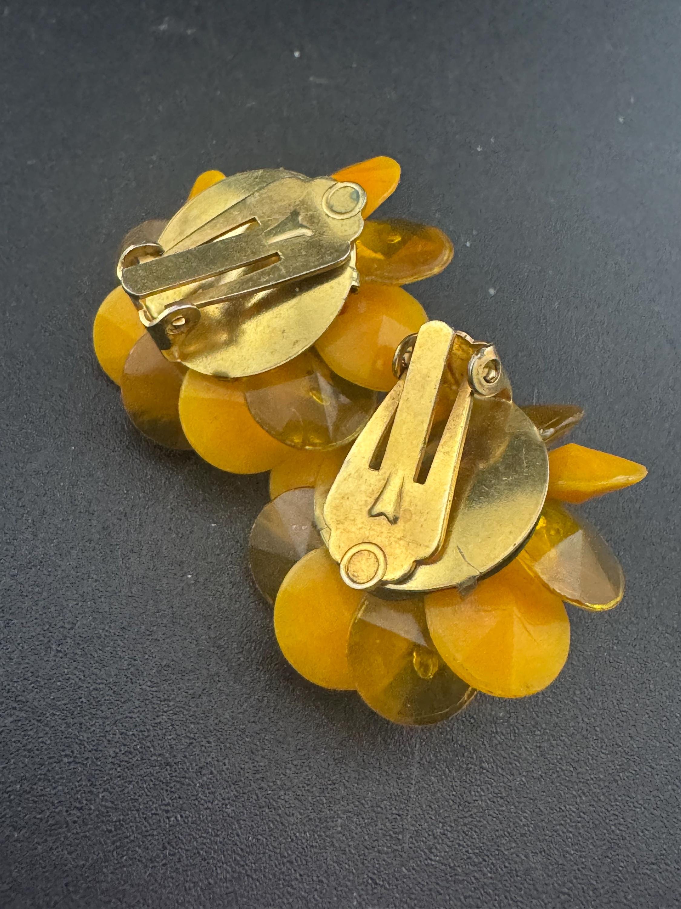 Vintage 1950s tangerine light orange  plastic Cluster Clip On Earrings