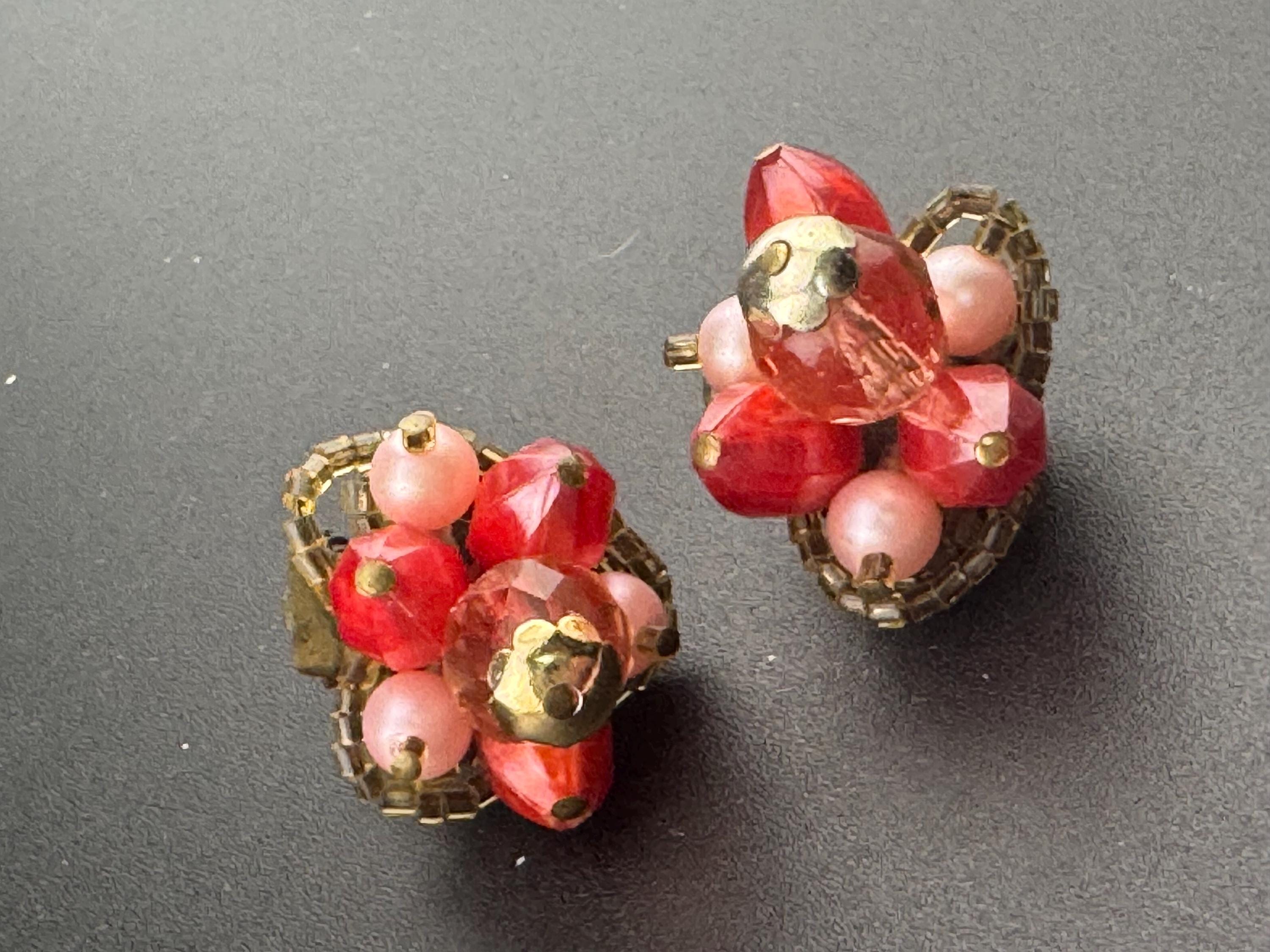 Vintage red pink faux pearl mixed Glass beaded Cluster Clip On Earrings