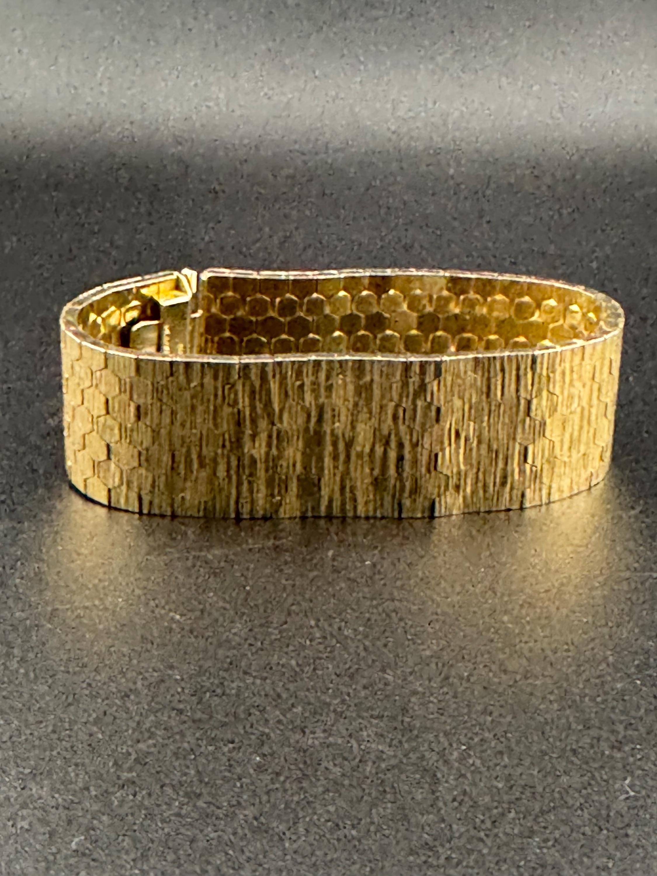 1970s articulated flat stamped Italy plaque gold plated cuff wrap bracelet 18cm long x 2cm Italian very good condition