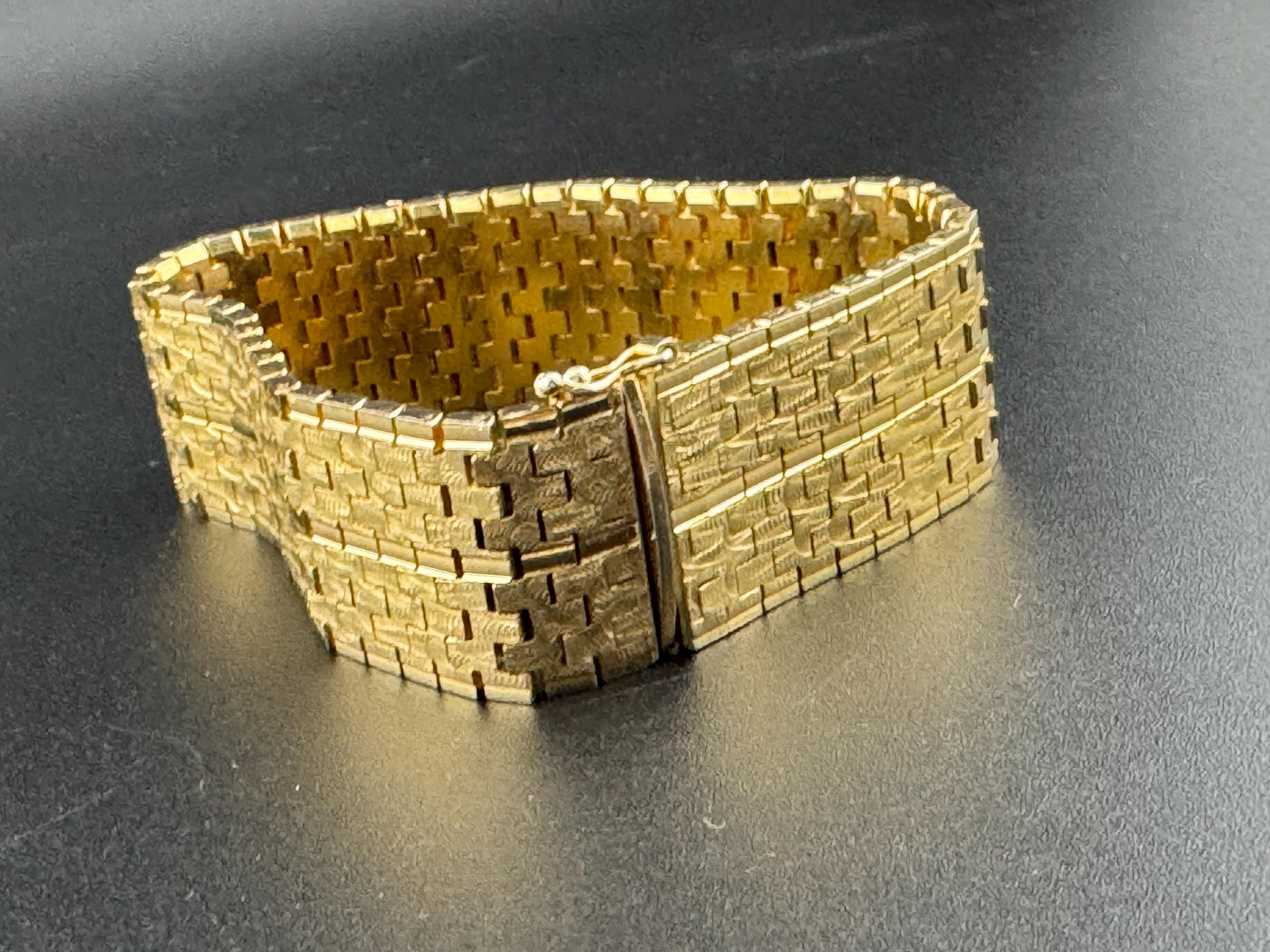 1970s articulated flat stamped Italy plaque gold plated cuff wrap bracelet 20 x 2cm Italian style good condition