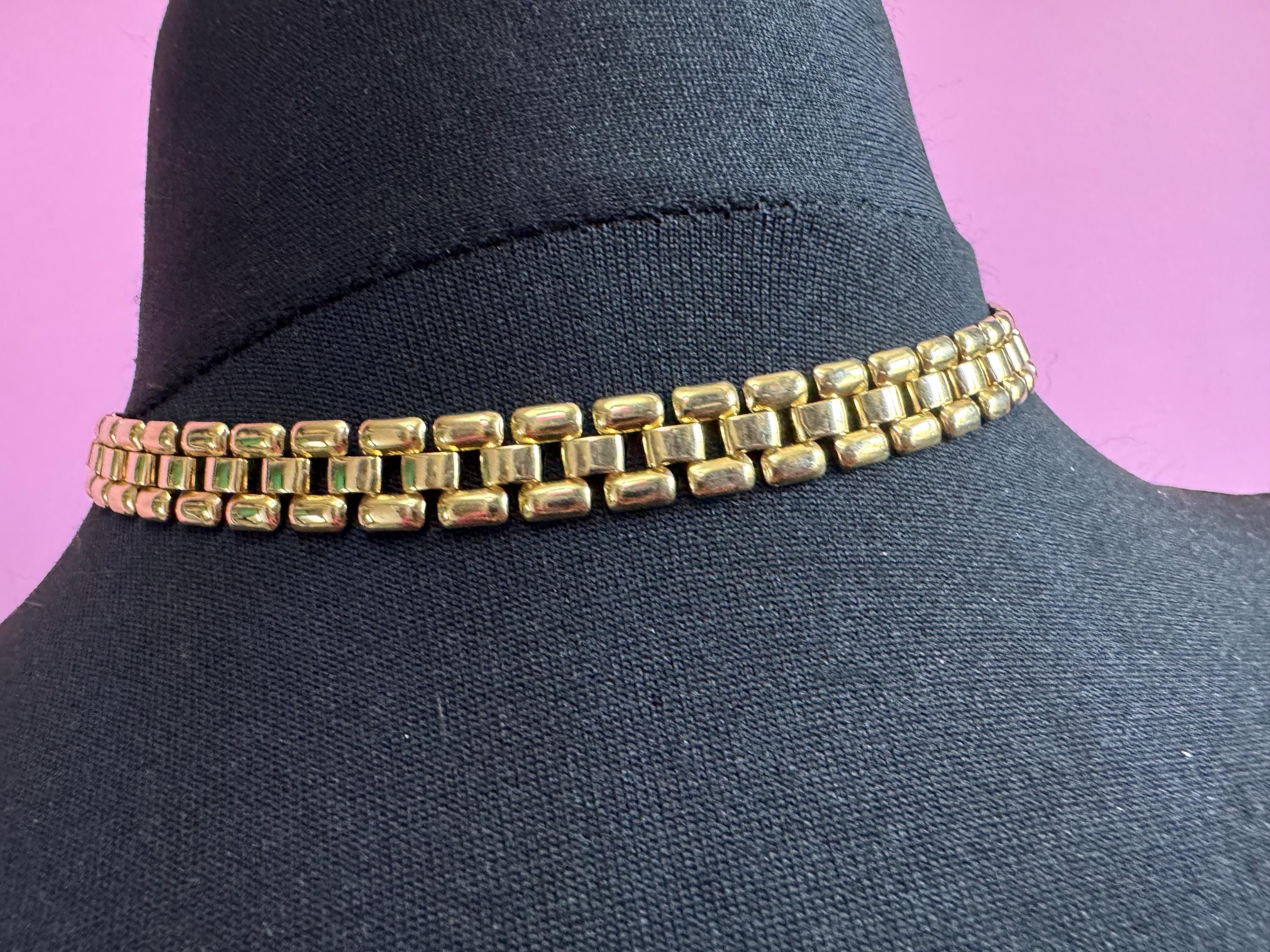 Retro 1980s slim panther link gold tone choker necklace