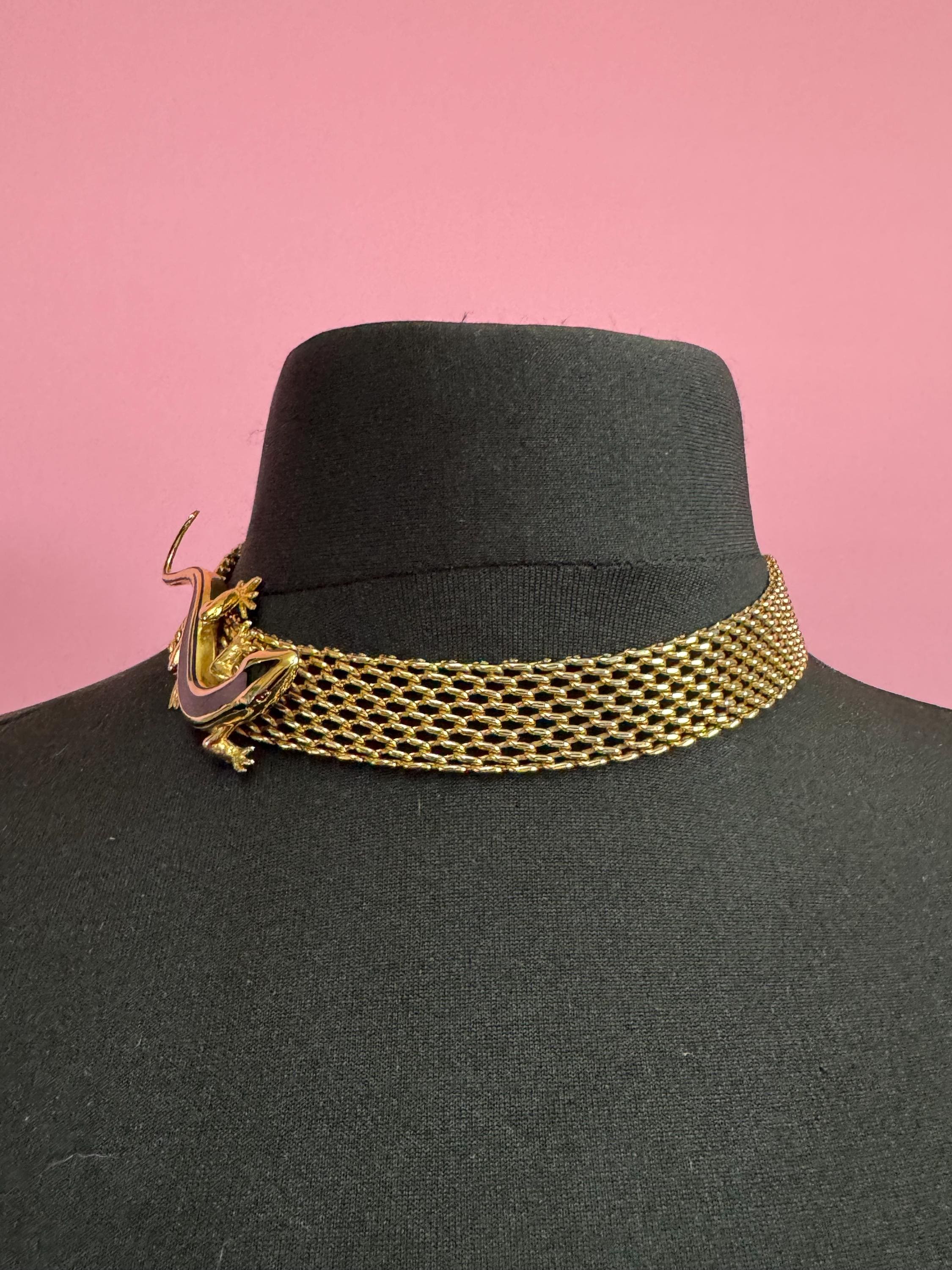 Retro 1980s wide panther link gold tone choker necklace with black enamel lizard detail 43cm