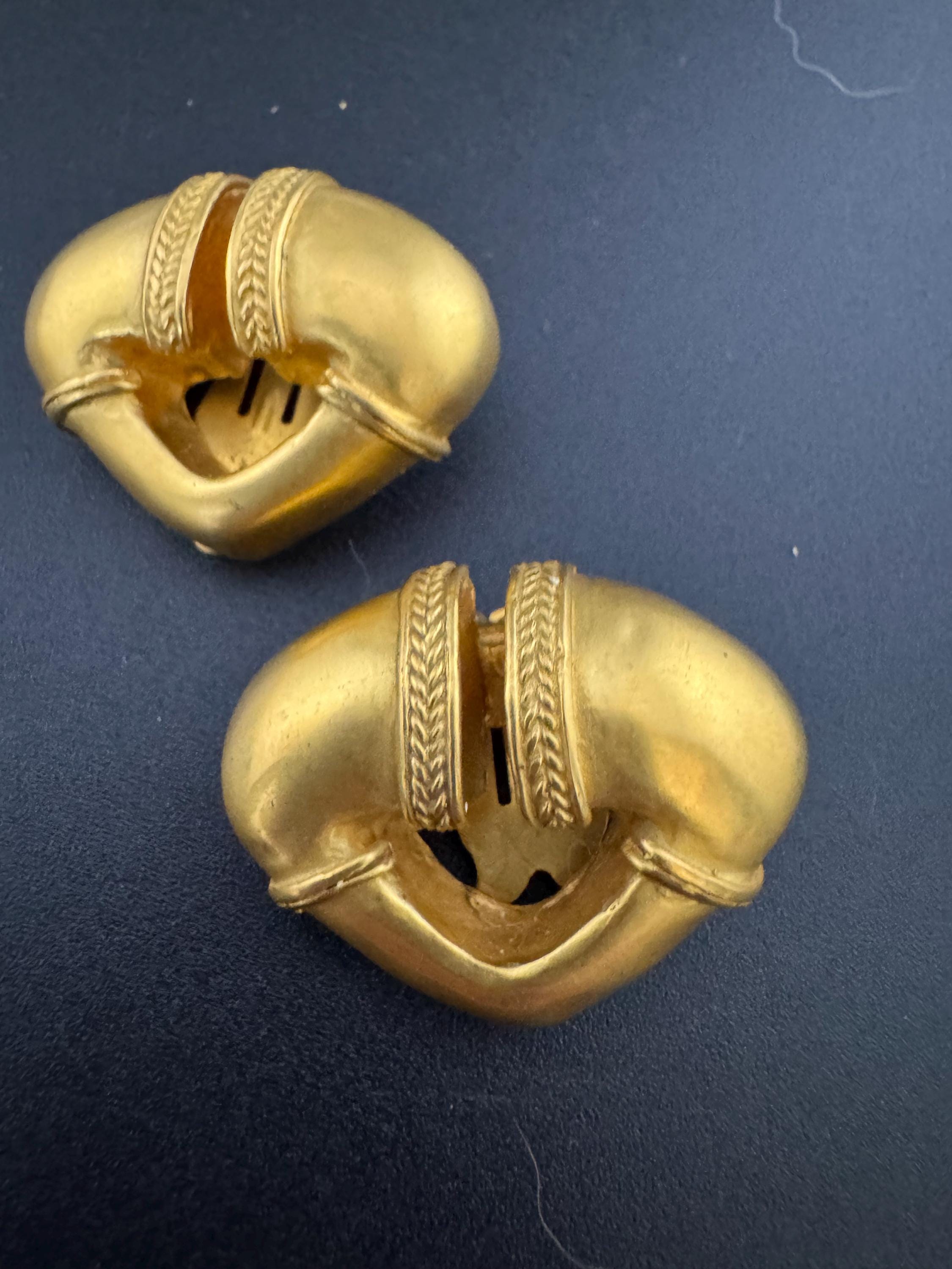 Antique style vintage Etruscan Mid Century Matt gold tone stud clip on earrings