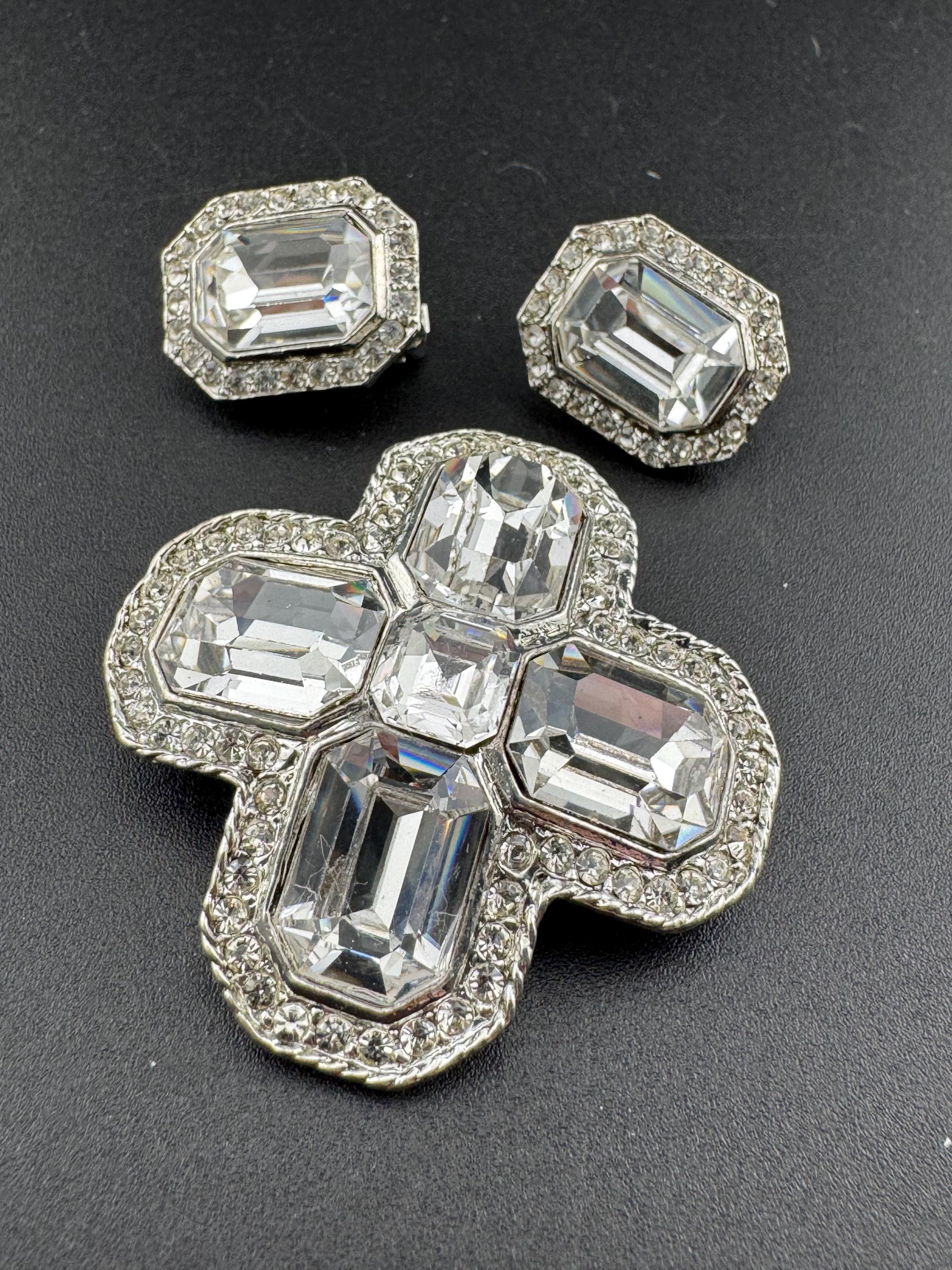 Vintage 1980s Swarovski silver tone crystal set clear diamanté octagonal clip on earrings with matching cross brooch