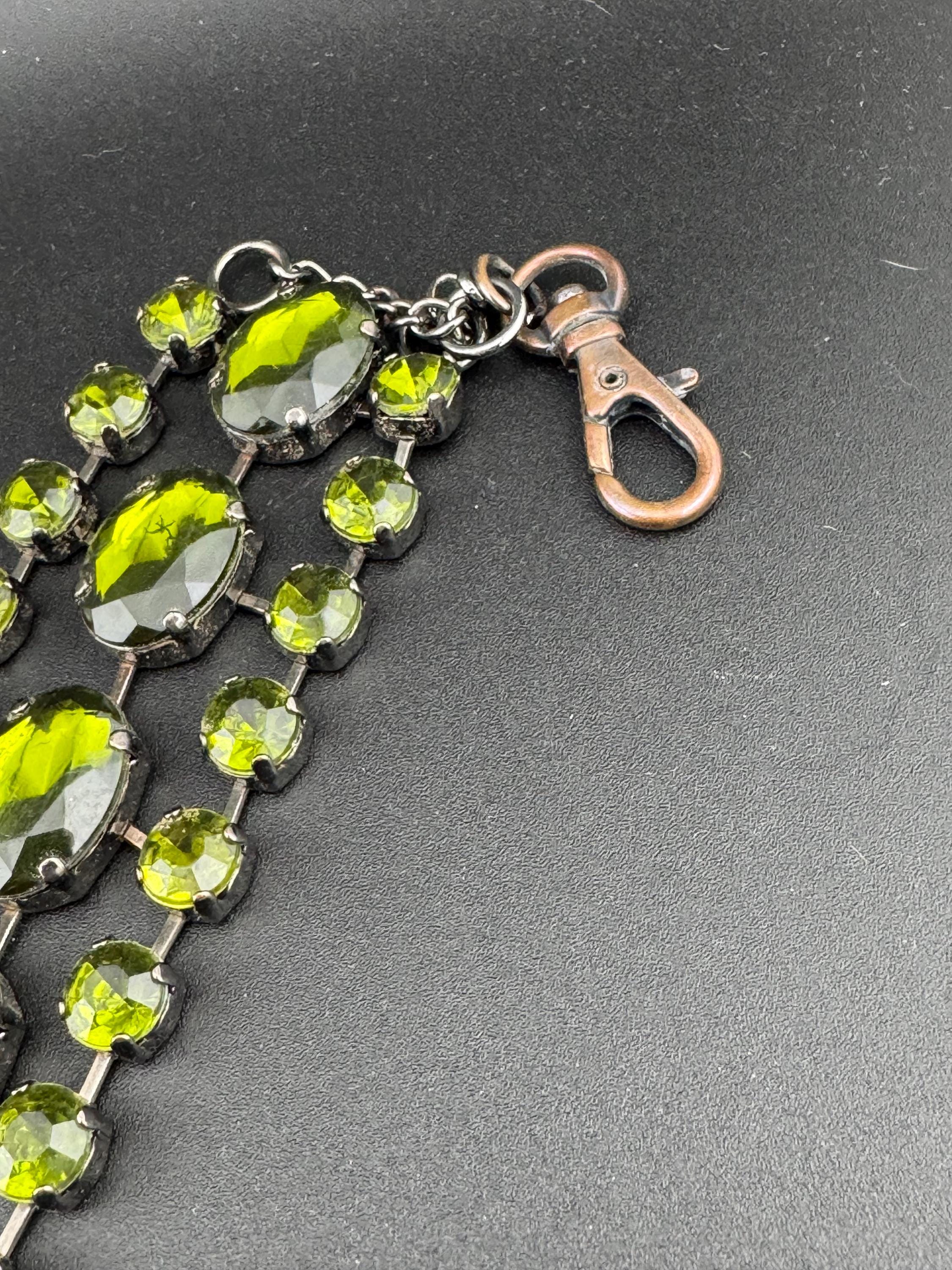 Ladies silver tone dark olive green diamanté 3cm wide chain link belt adjustable to 110cm