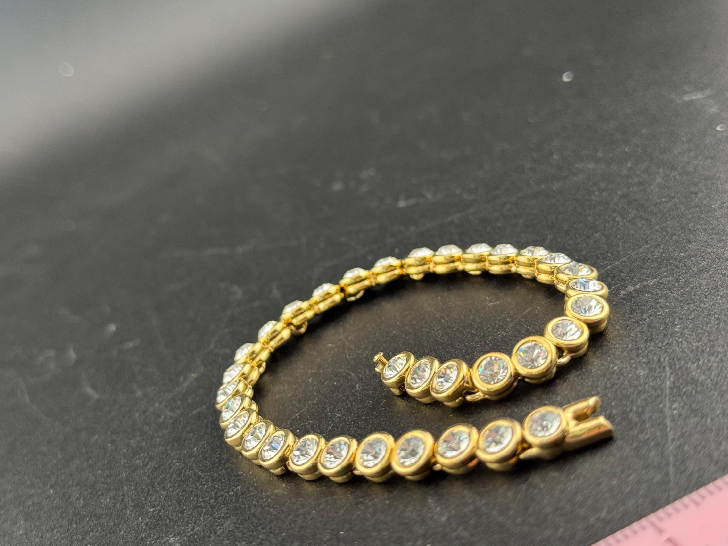 Vintage clear diamanté Crystal bezel set gold plated tennis bracelet