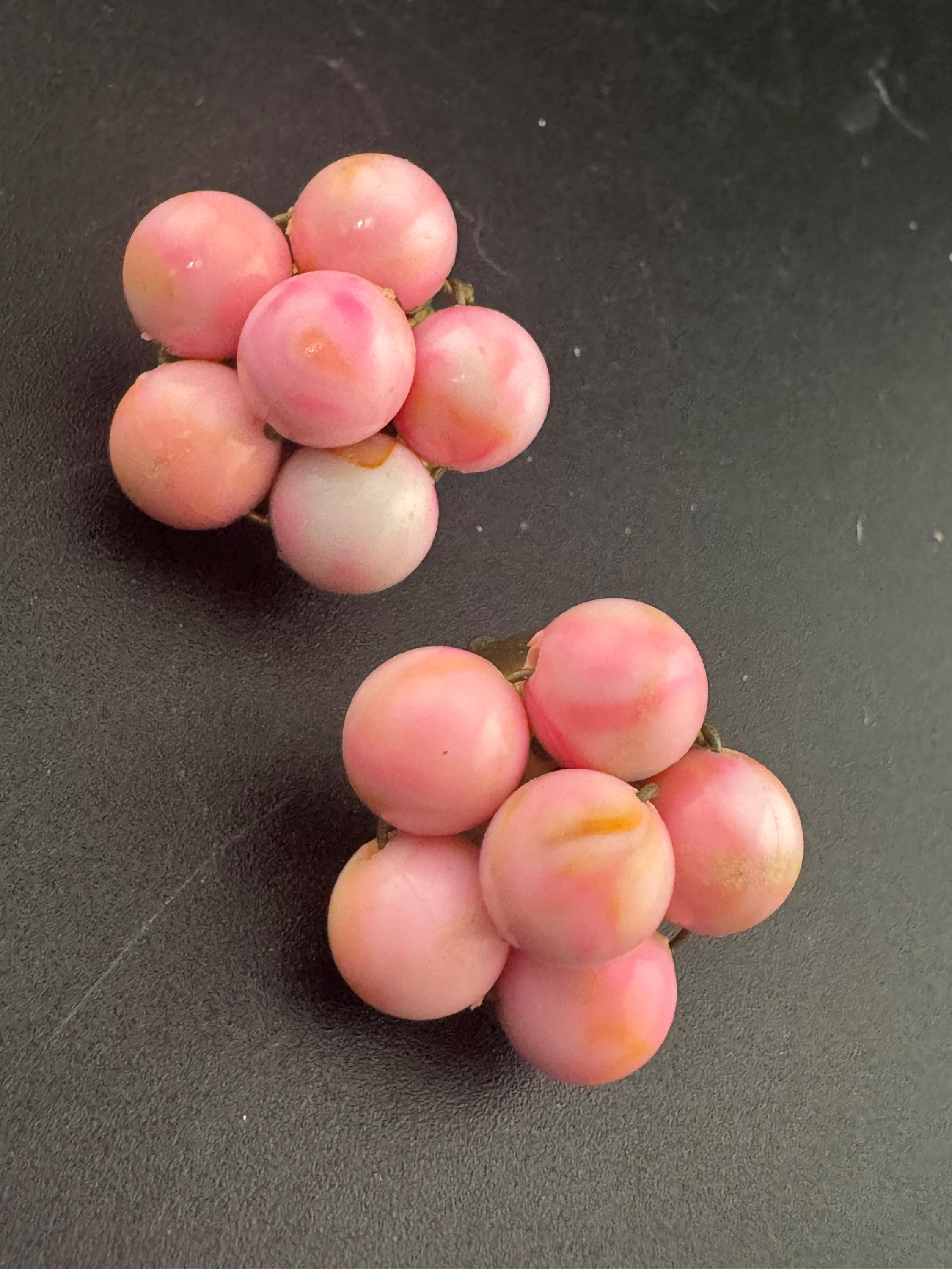 Vintage 1950s 1960s bubblegum pink plastic beaded Cluster Clip On Earrings