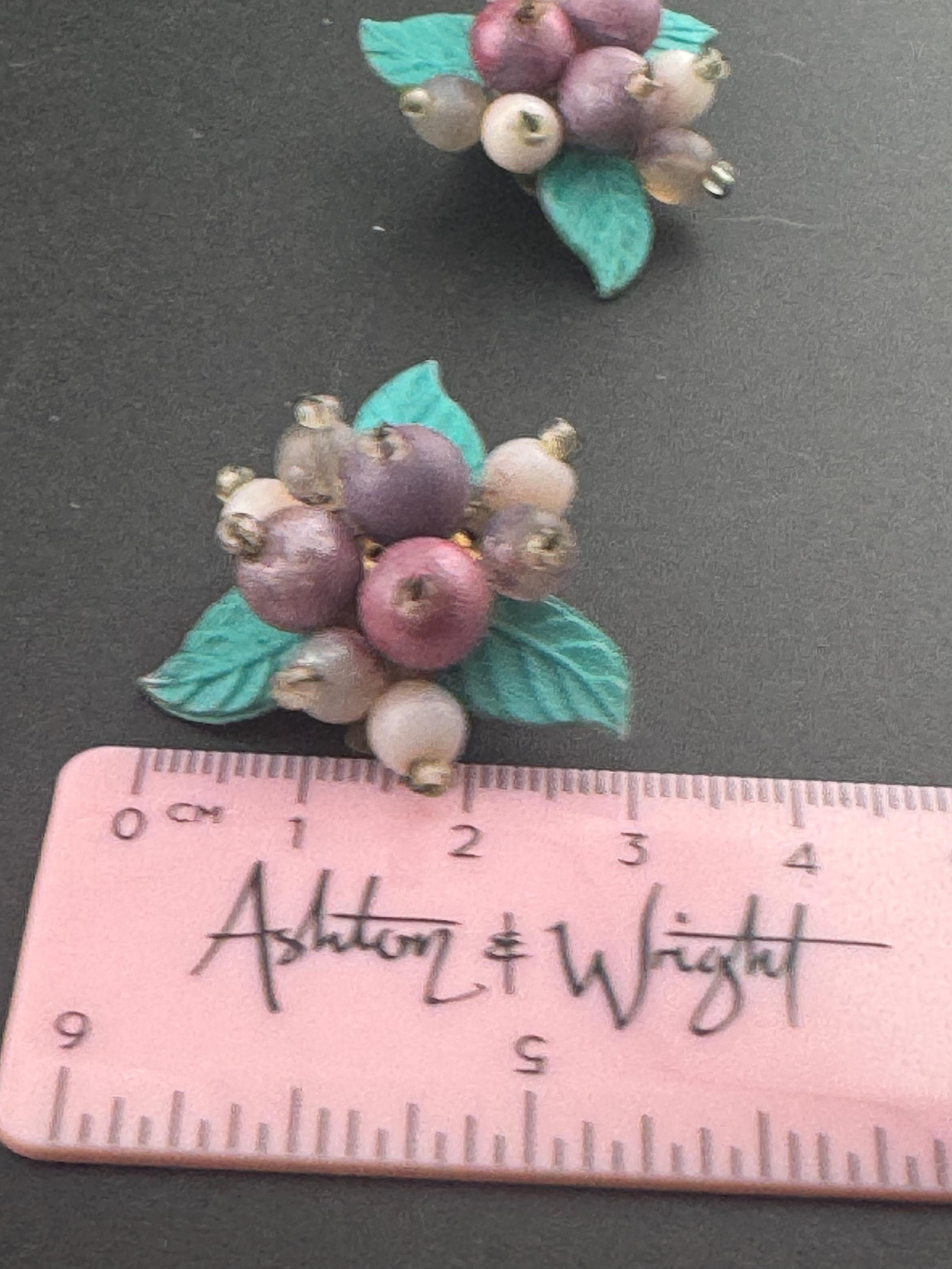 Vintage purple mixed Glass berries with green leaves beaded Cluster Clip On Earrings