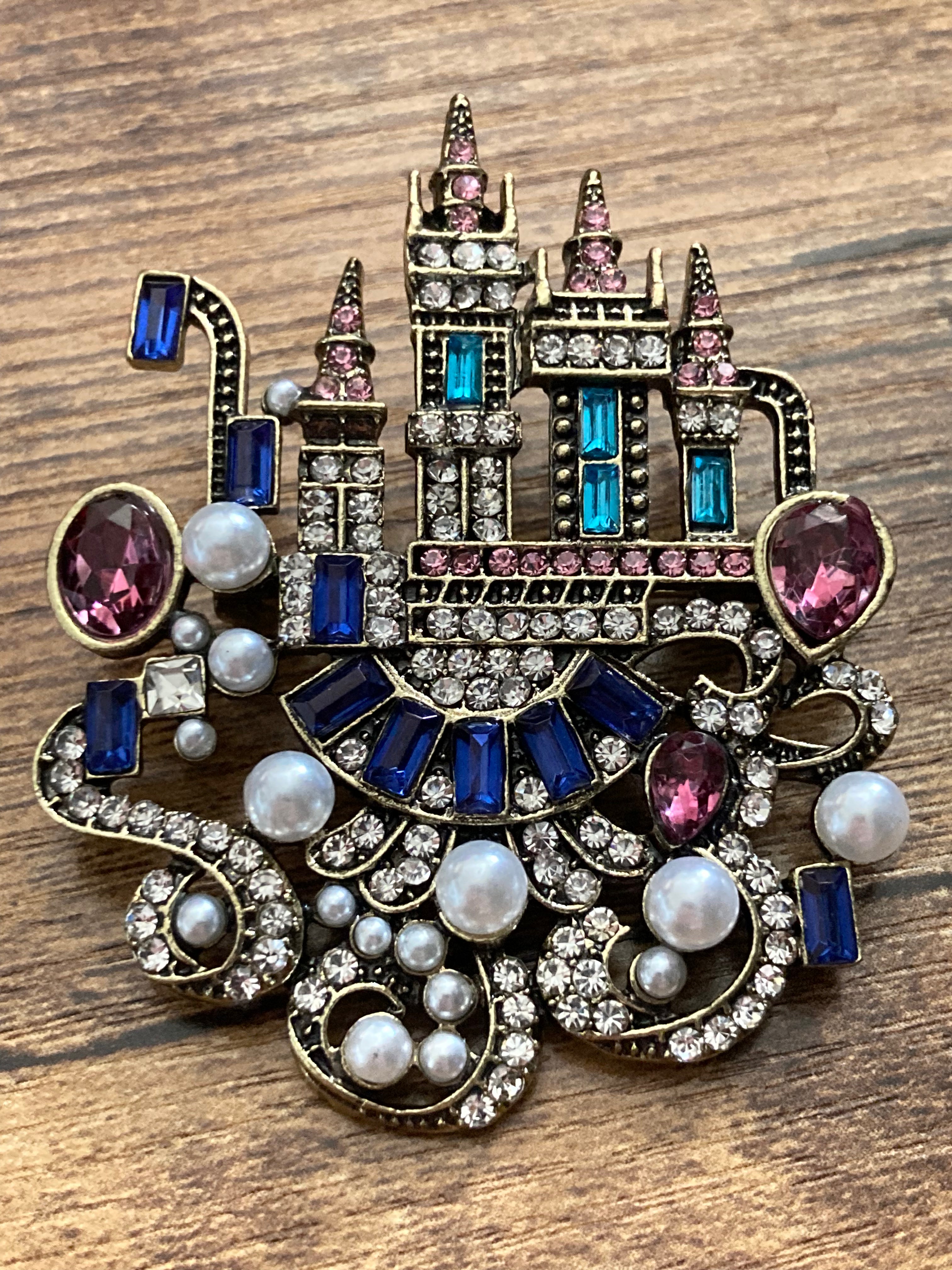 Fairy princess castle brooch Crystal diamanté