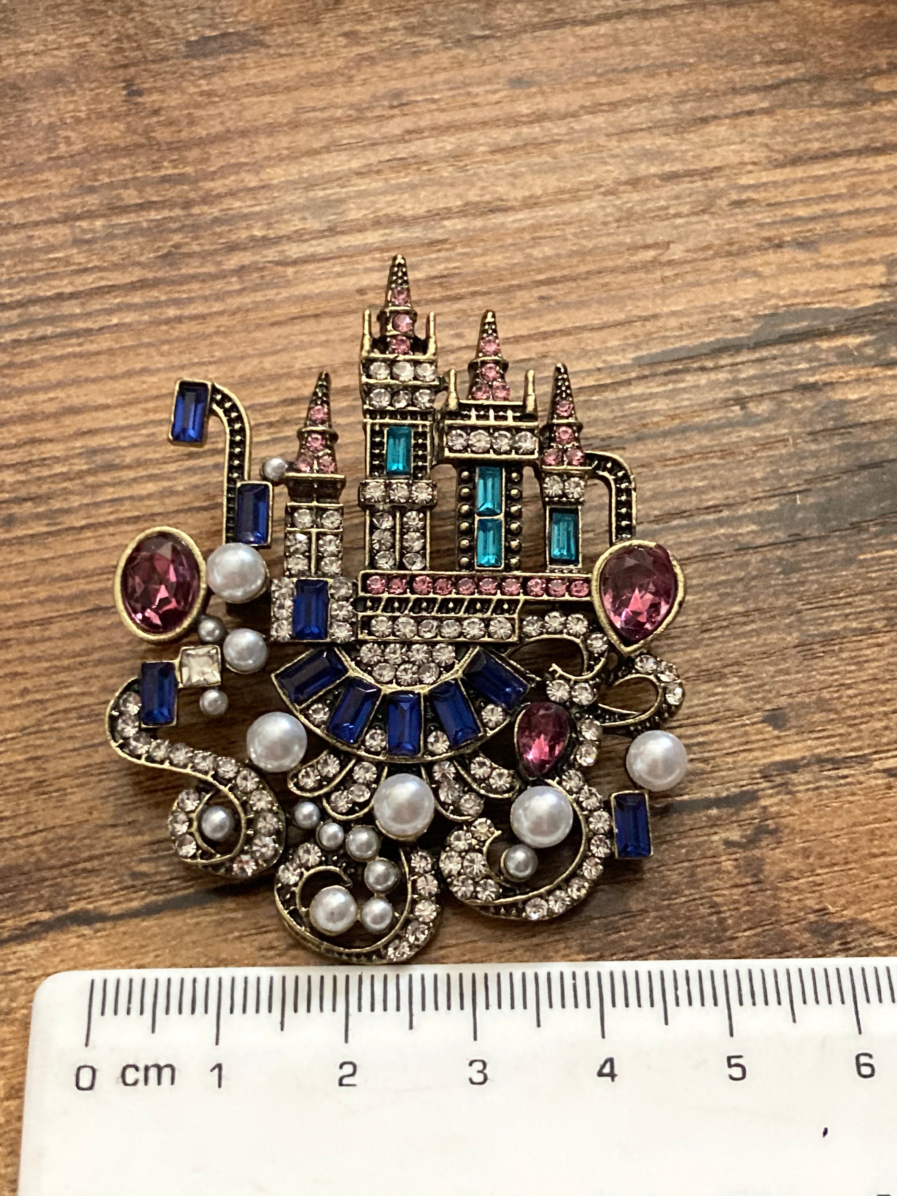 Fairy princess castle brooch Crystal diamanté