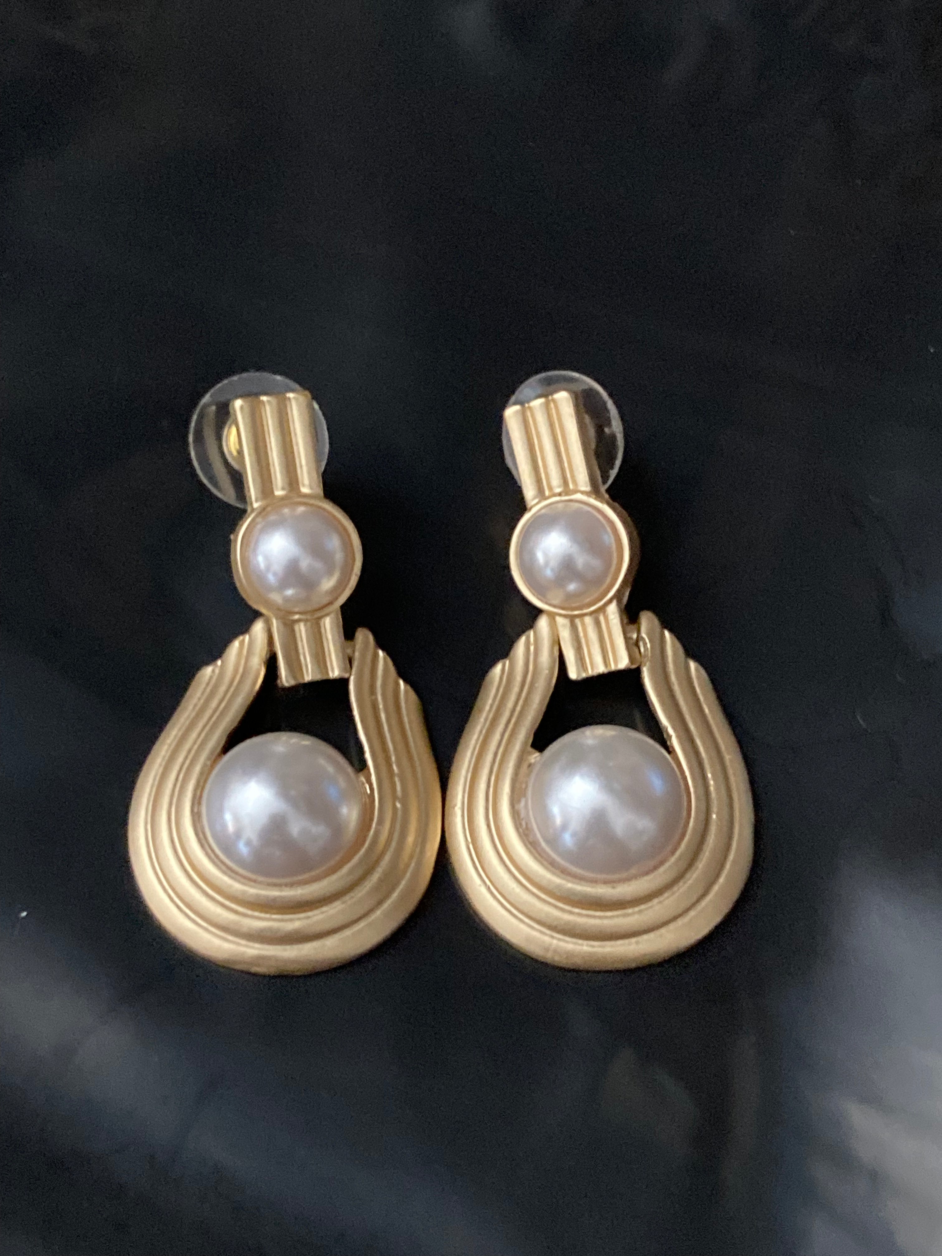 Modernist Etruscan pearl drop earrings gold tone